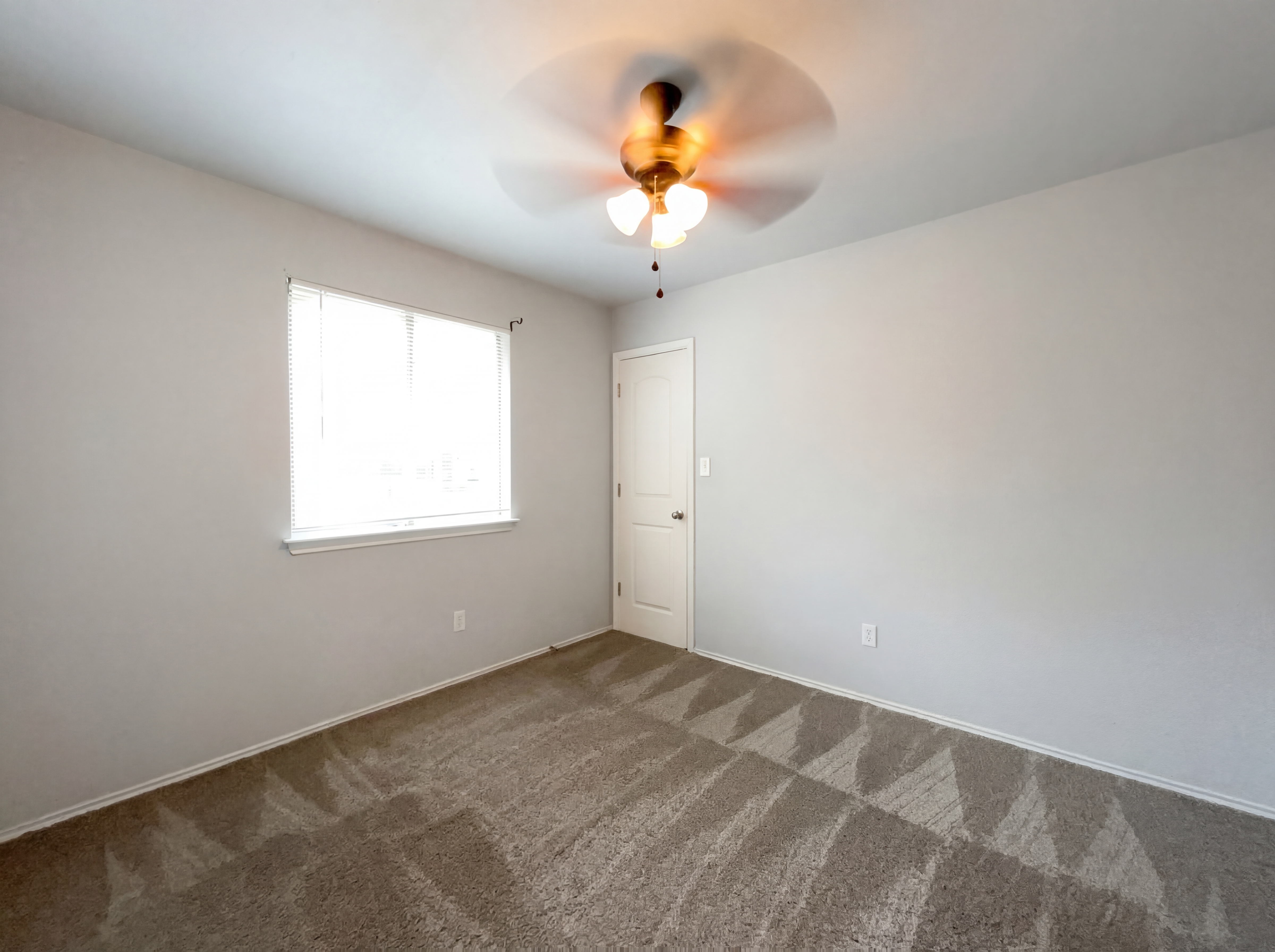 Photo 24 of 34 of 15102 Imes Ln, Austin, TX