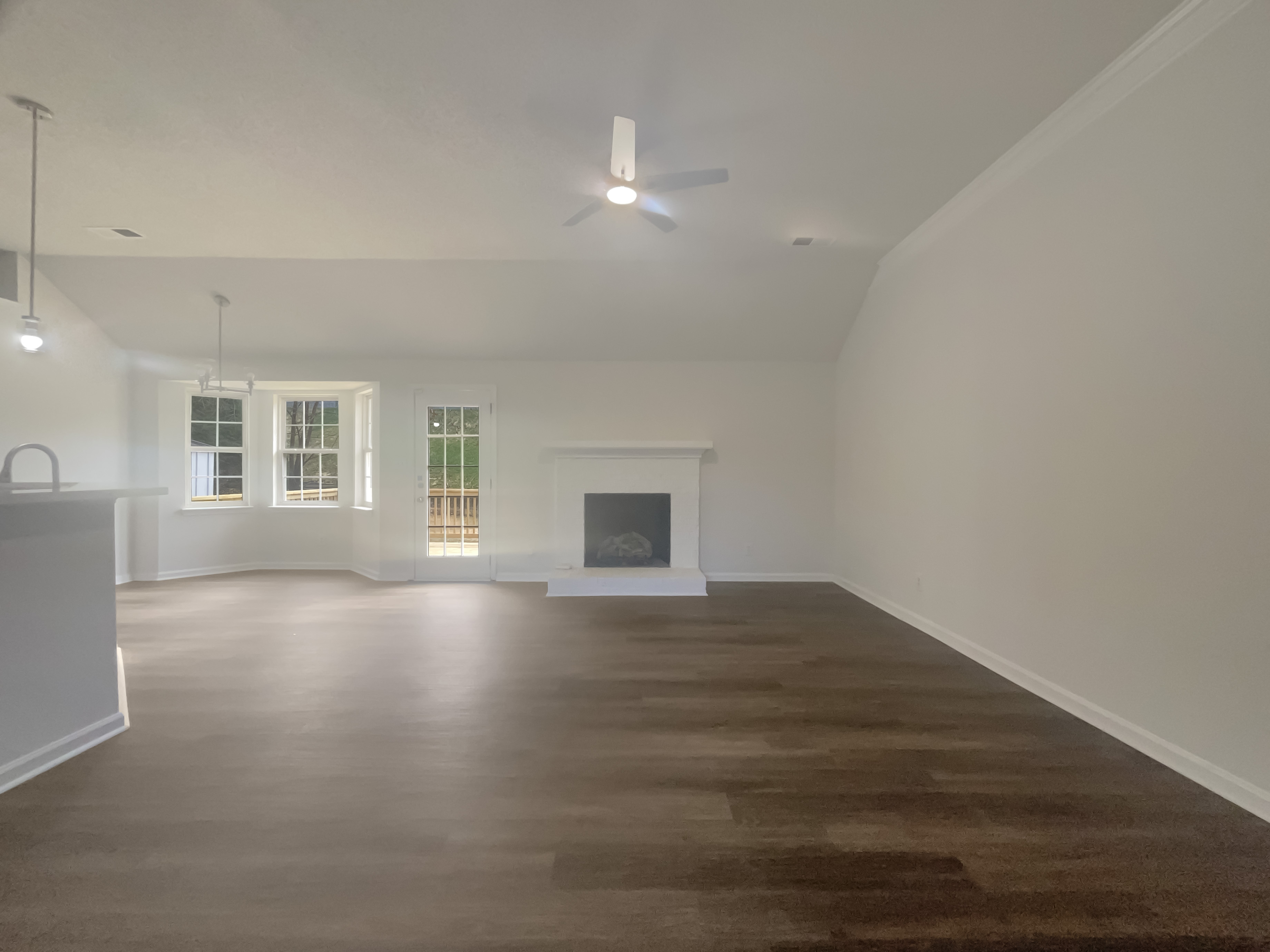 Photo 3 of 17 of 121 Shining Armor Ct, Mooresville, NC