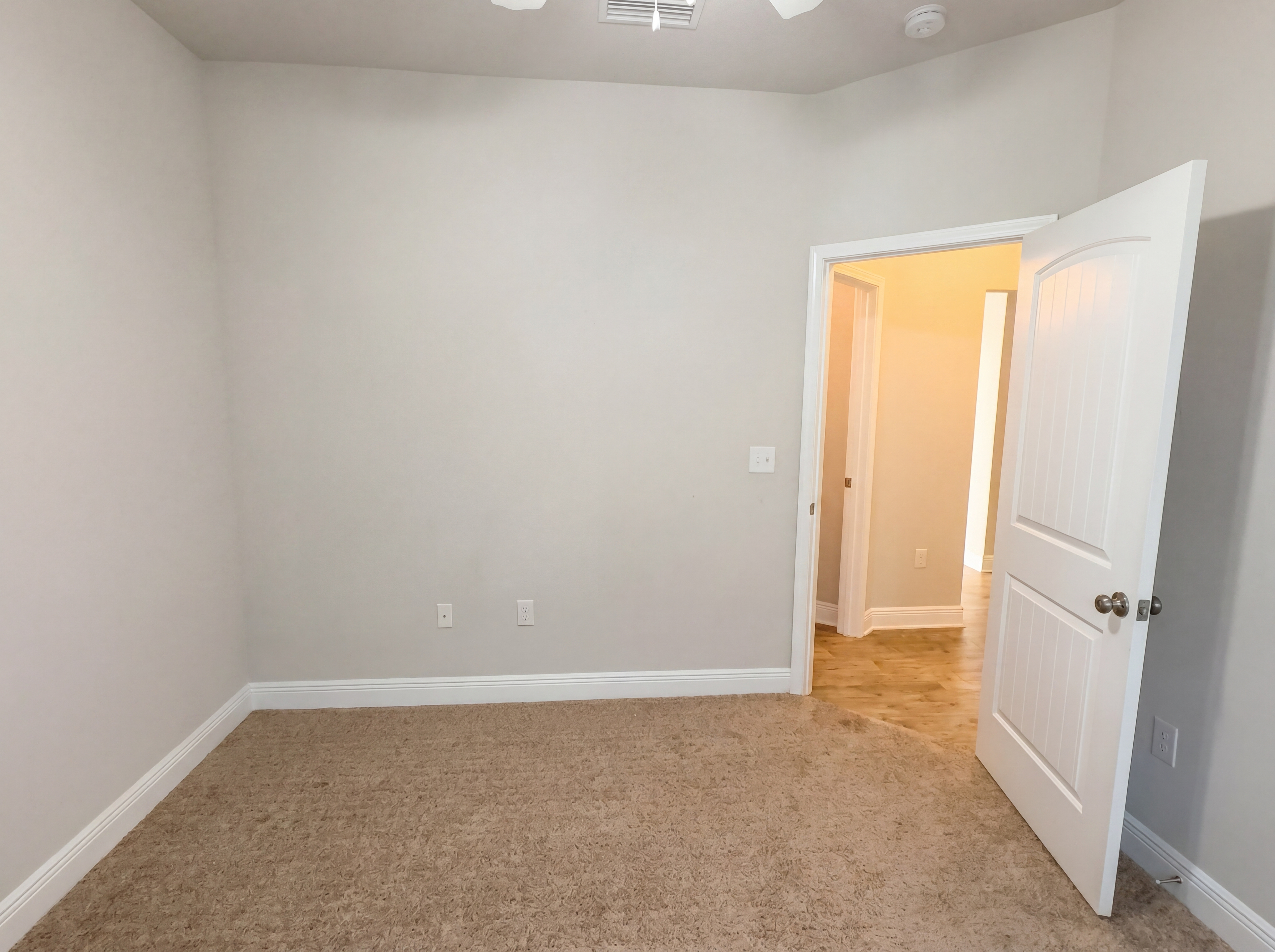 Photo 9 of 18 of 1740 Covington Ln, Foley, AL