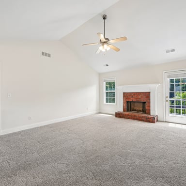 Property photo 3 of 70 Feldspar Dr
