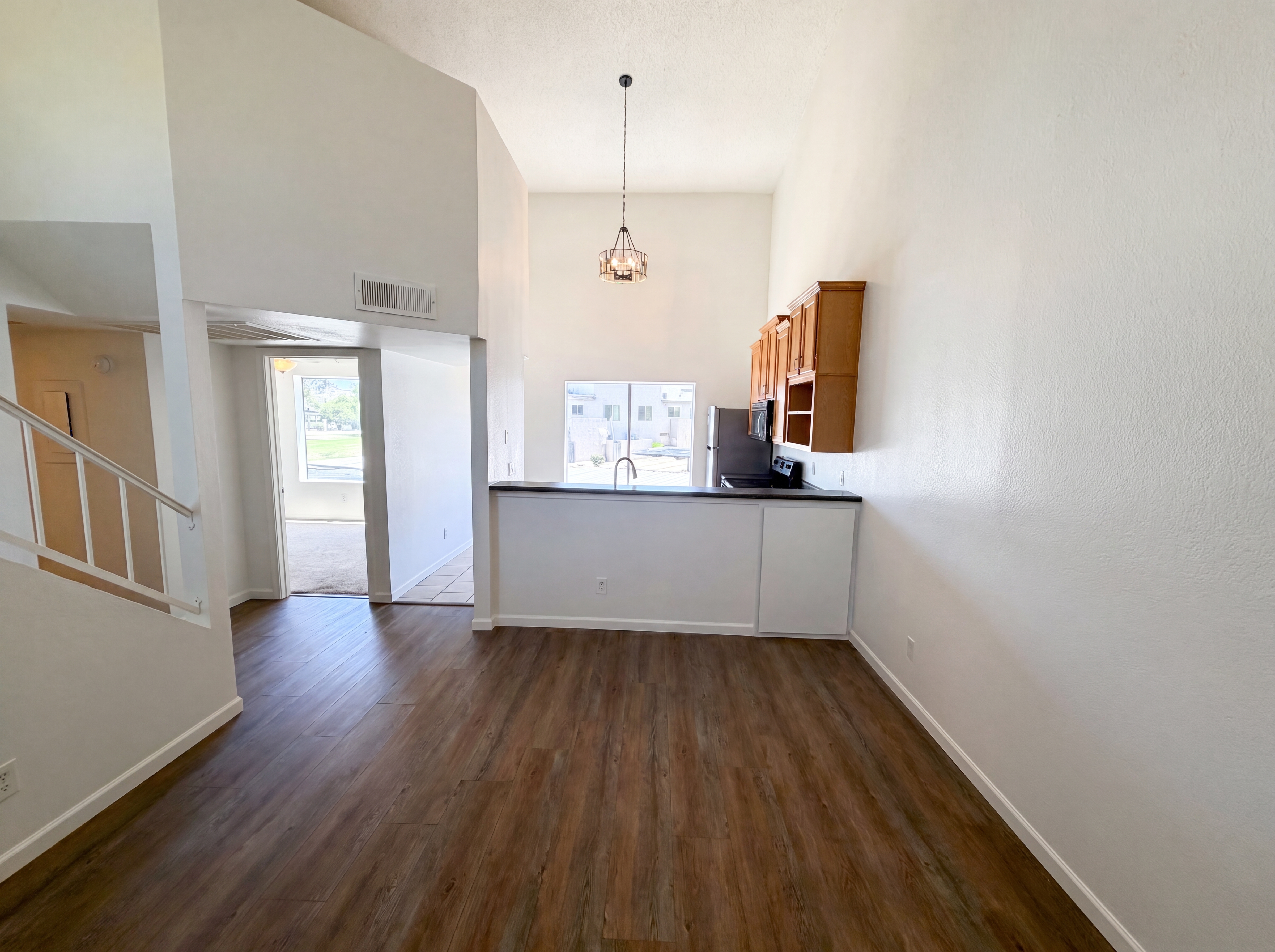 Photo 7 of 19 of 19601 N 7th St, Phoenix, AZ