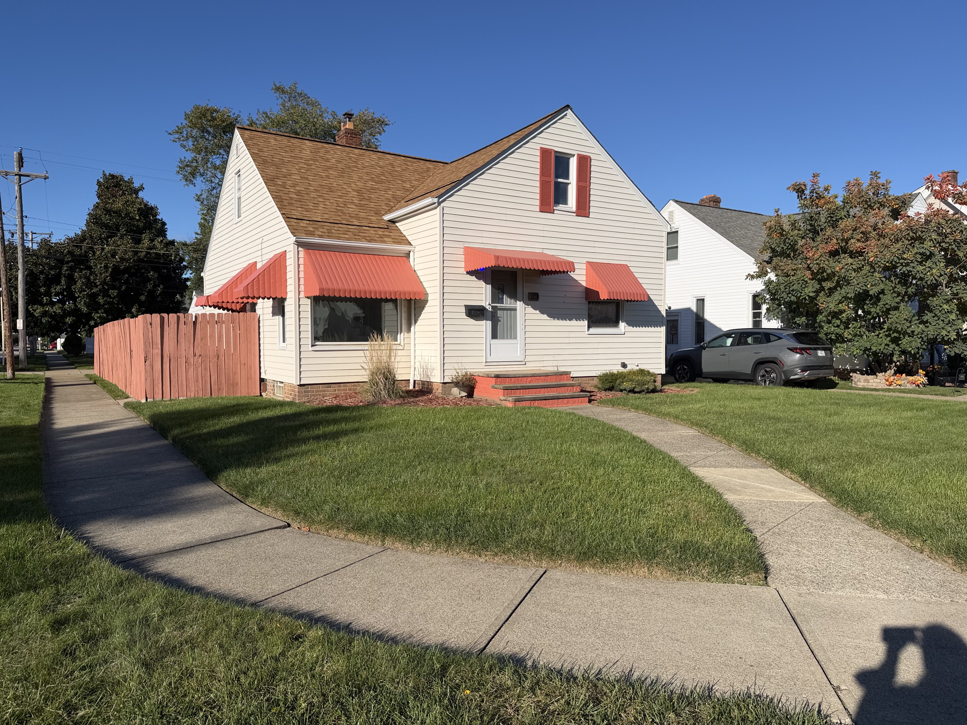Photo 33 of 40 of 6608 Charles Ave, Parma, OH