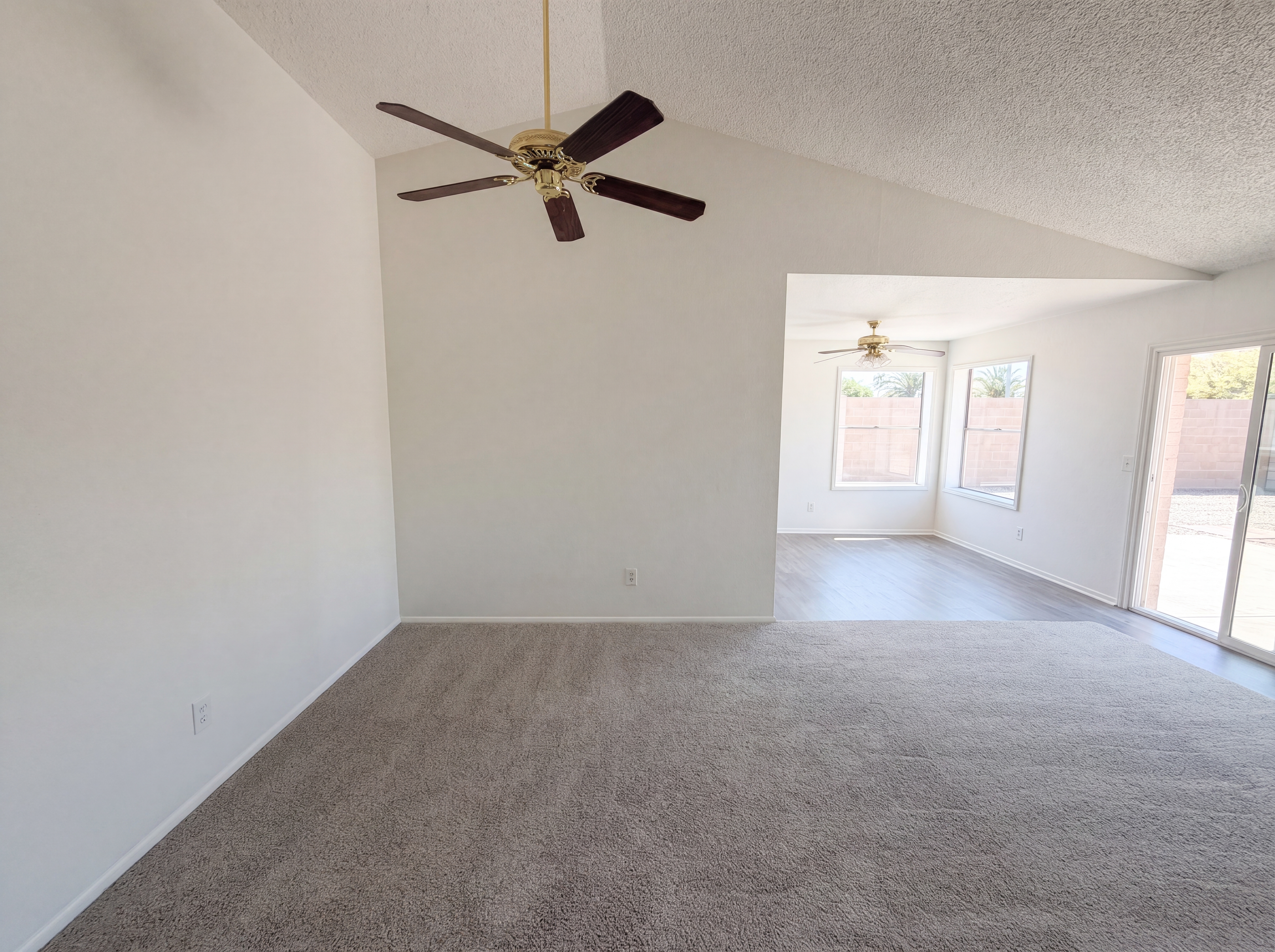 Photo 7 of 24 of 6703 W Sierra St, Peoria, AZ