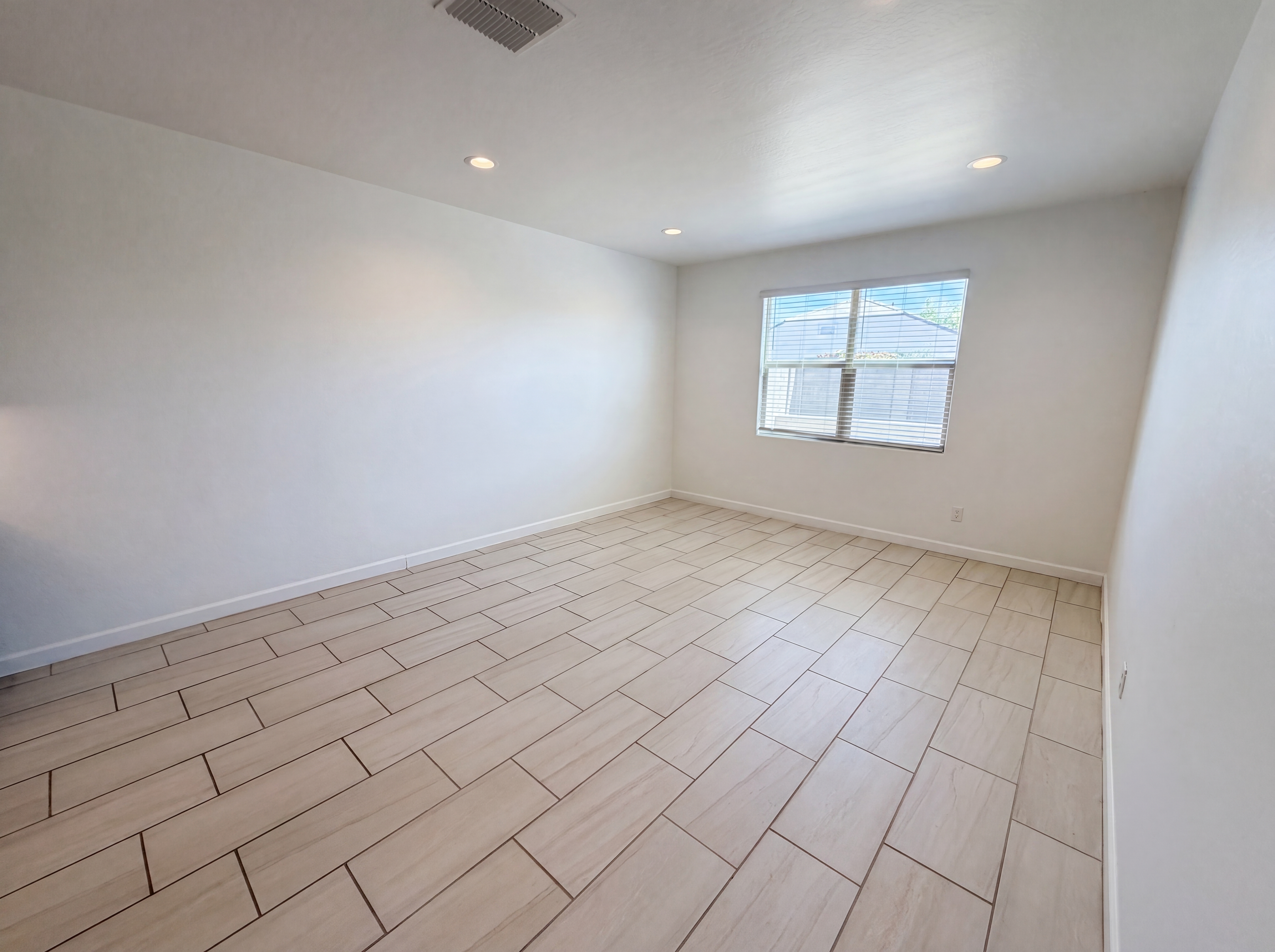 Photo 26 of 38 of 30568 W Clarendon Ave, Buckeye, AZ