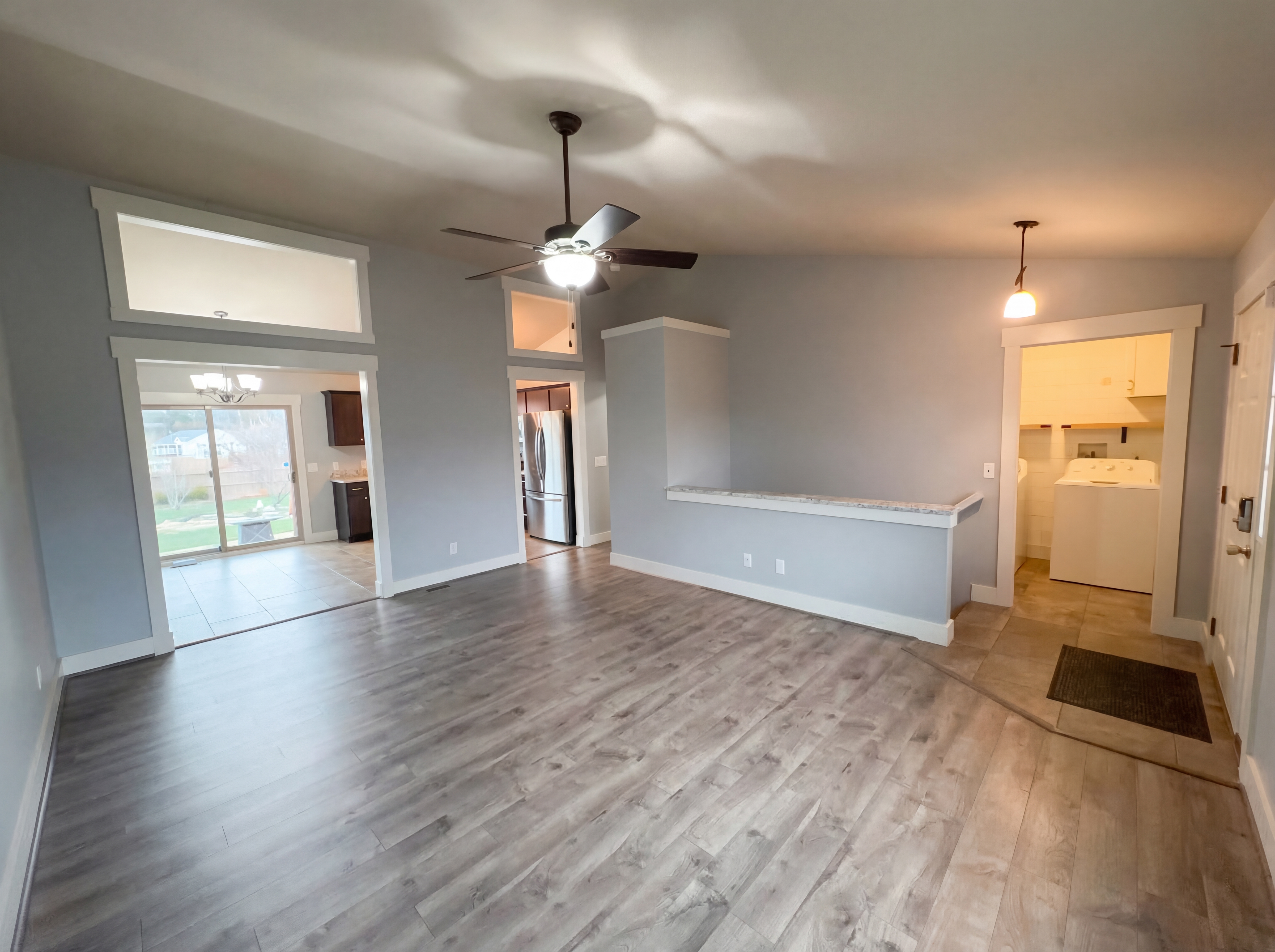 Photo 3 of 24 of 119 Albany Manor Dr, Wentzville, MO