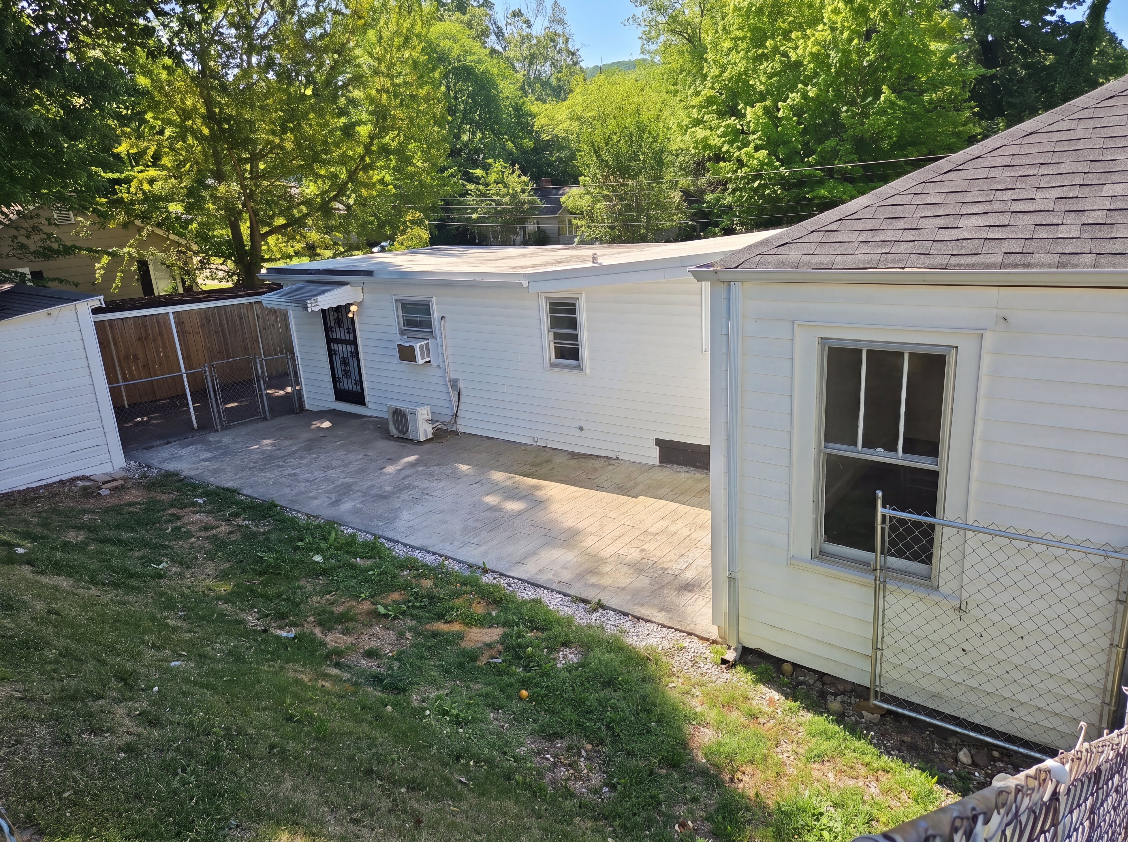 Photo 5 of 18 of 1401 E 9th St, Anniston, AL