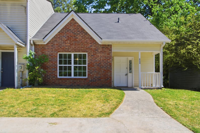 Property photo 1 of 8544 Westchester Dr