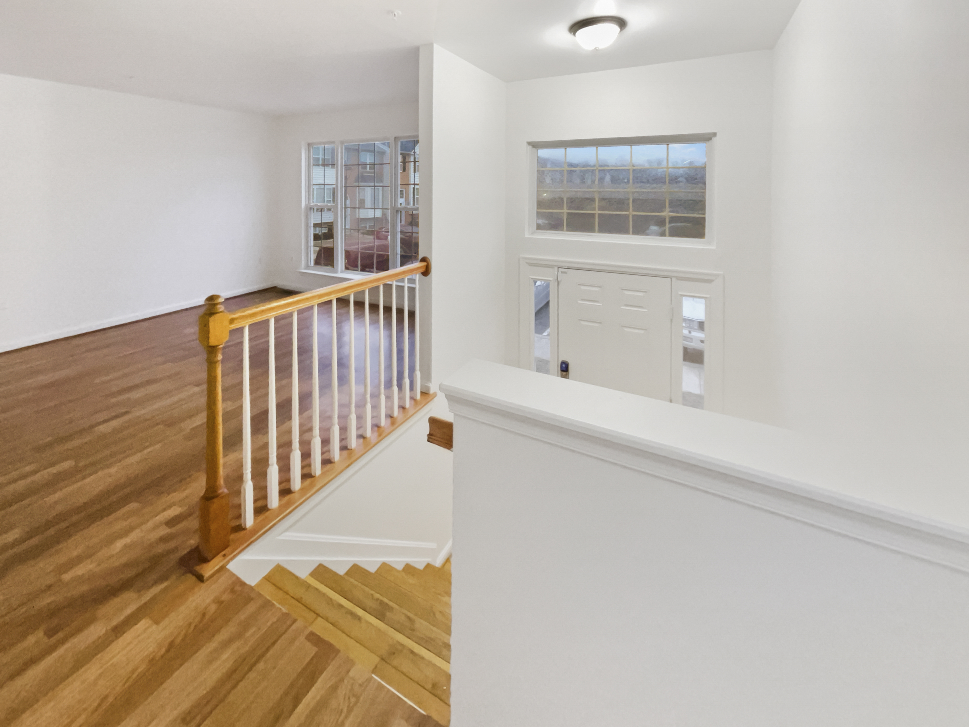 Photo 7 of 45 of 10800 Nautica Pl, White Plains, MD