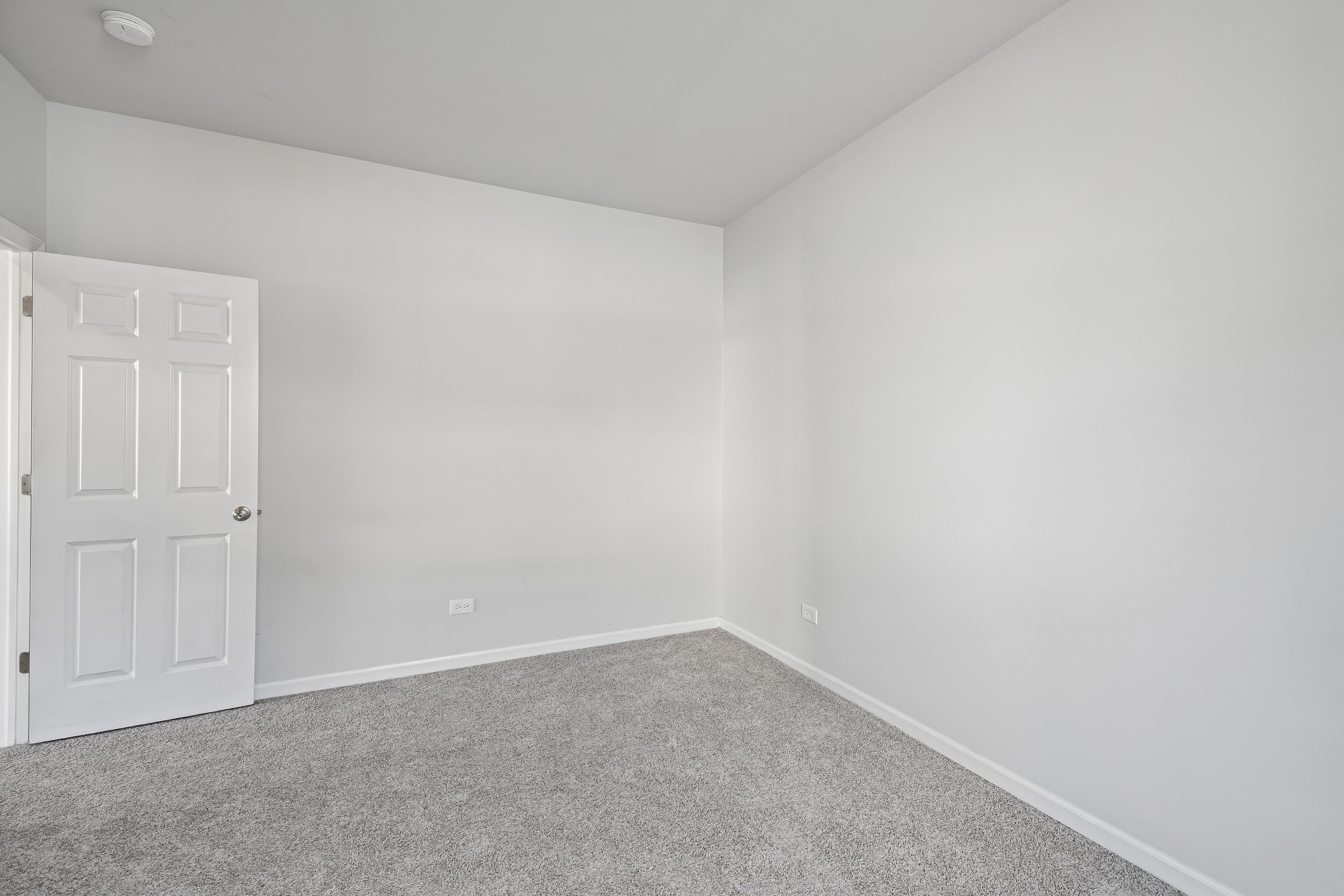 Photo 24 of 69 of 1409 Baltz Dr, Joliet, IL