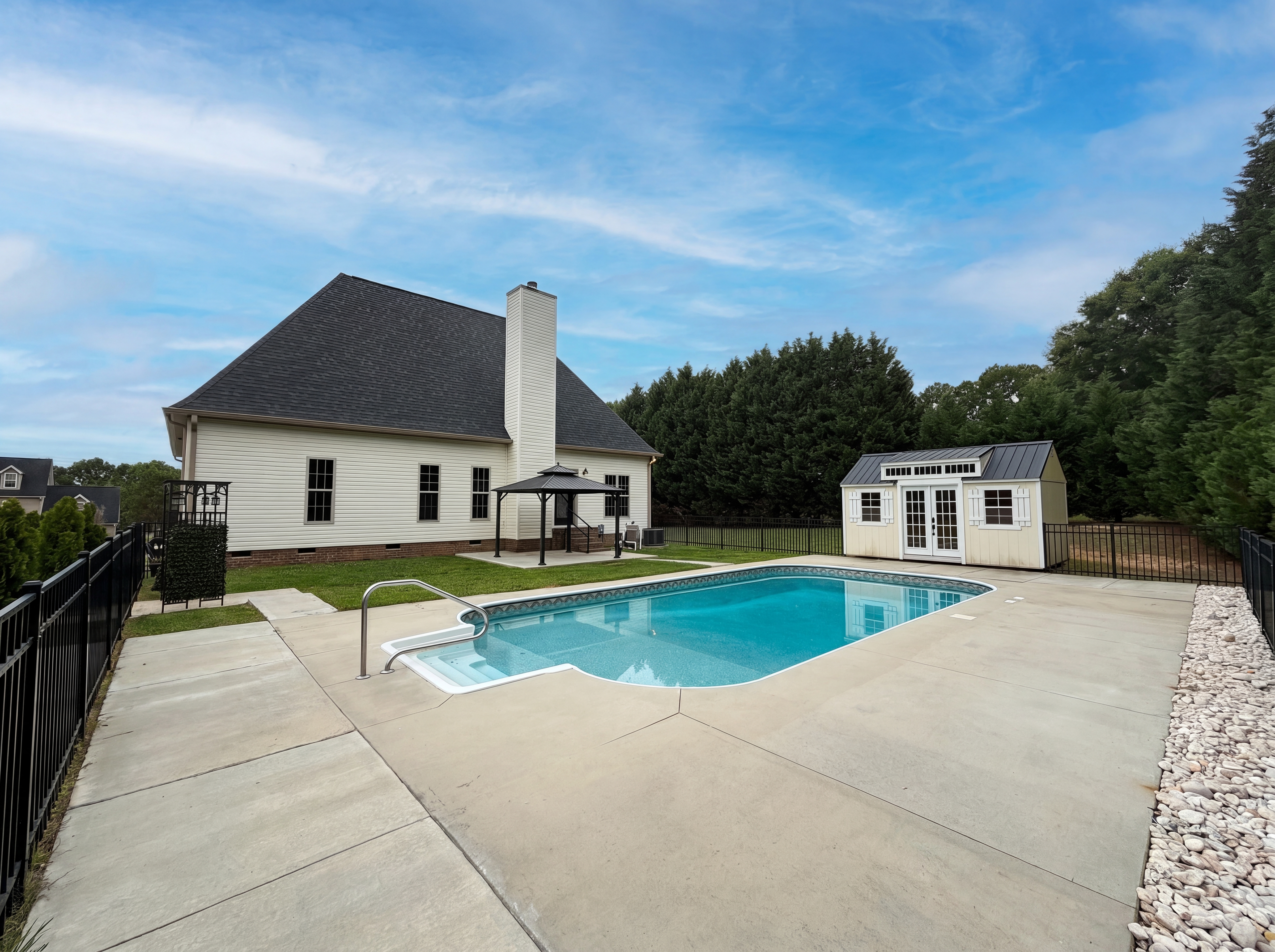 Photo 5 of 22 of 1417 McBeth Dr, Kannapolis, NC