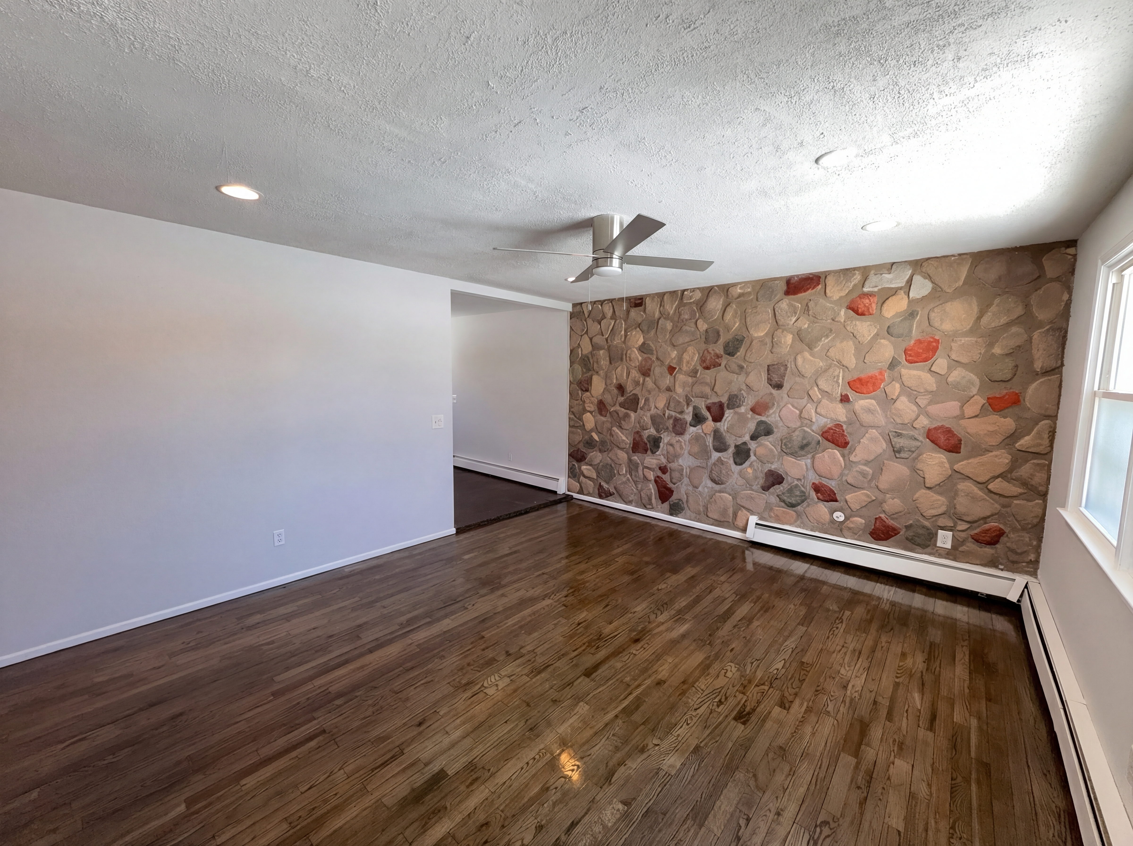 Photo 15 of 24 of 47 Brandywine Cir, Piscataway, NJ