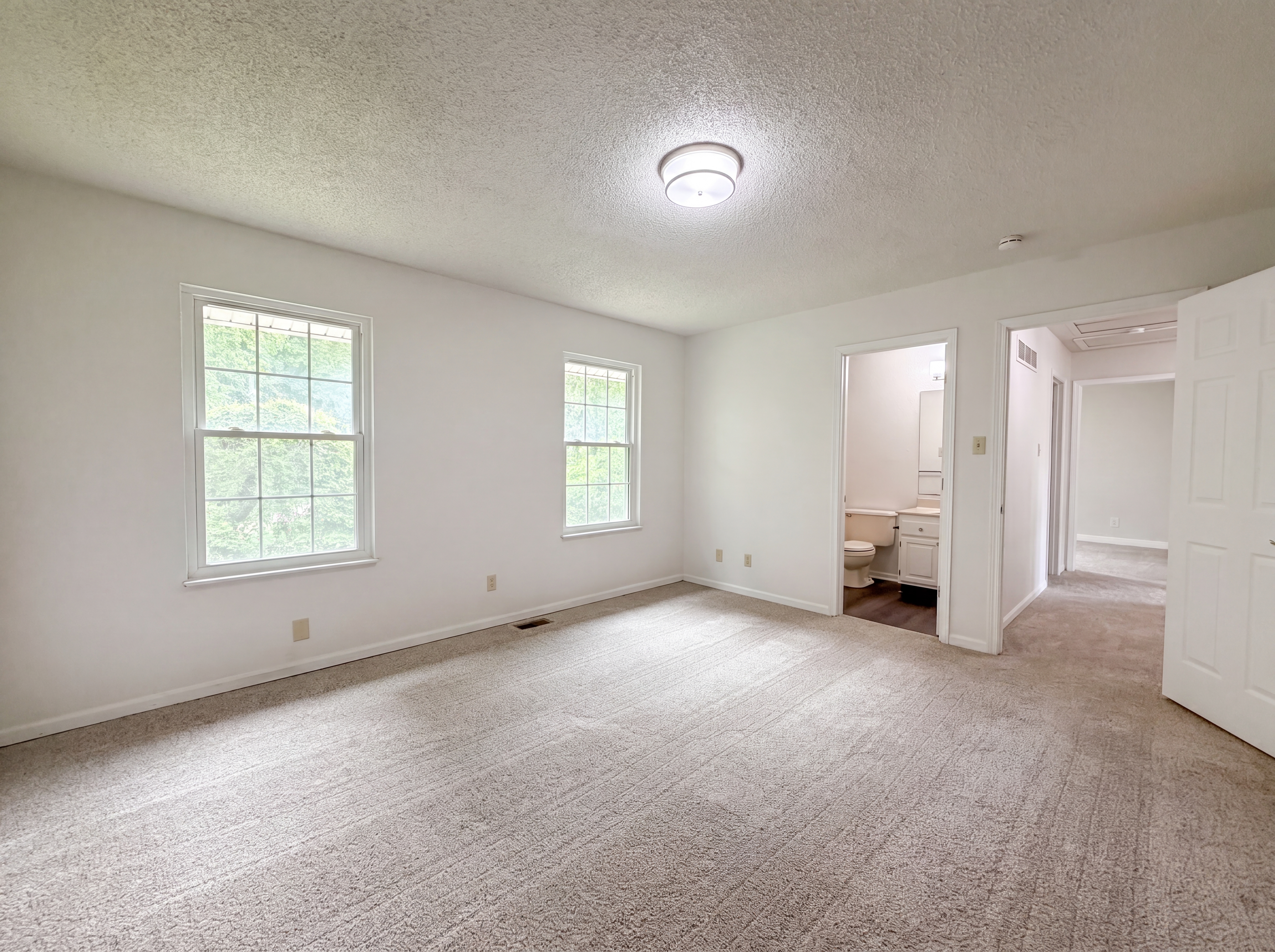 Photo 4 of 21 of 912 Mill Creek Dr, Imperial, MO