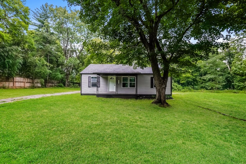 Property photo 1 of 120 White St