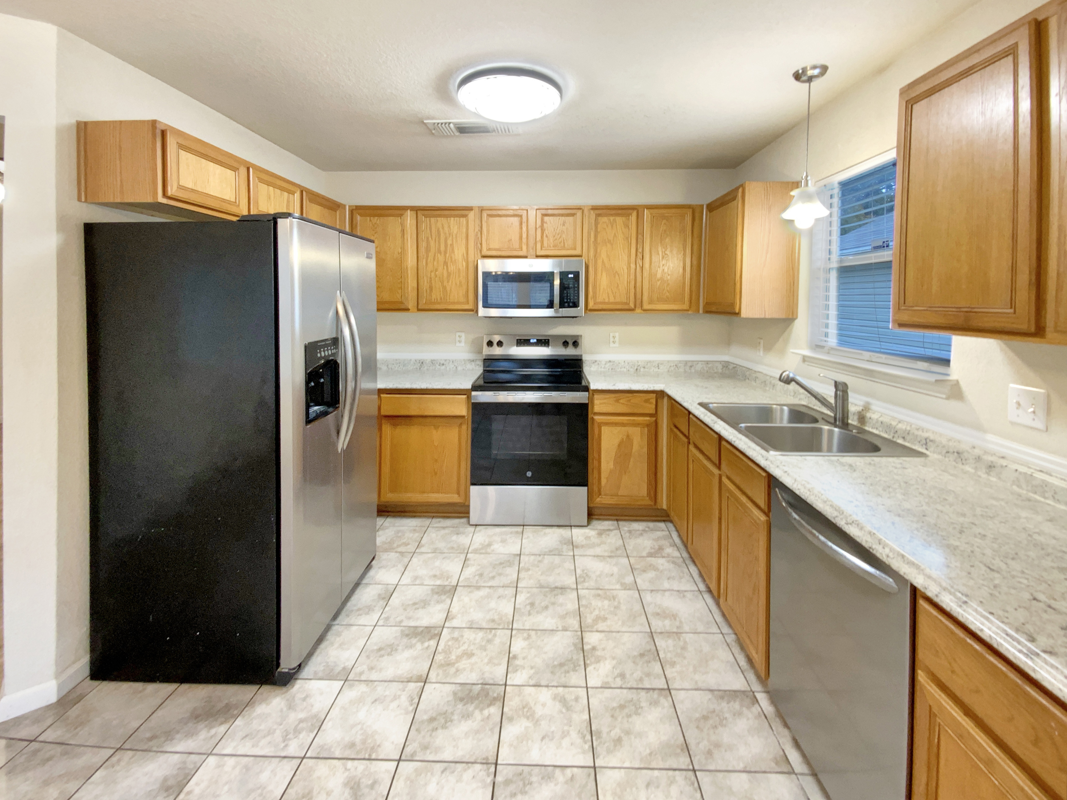 Photo 2 of 16 of 4710 Silver Leaf Ct, Temple, TX