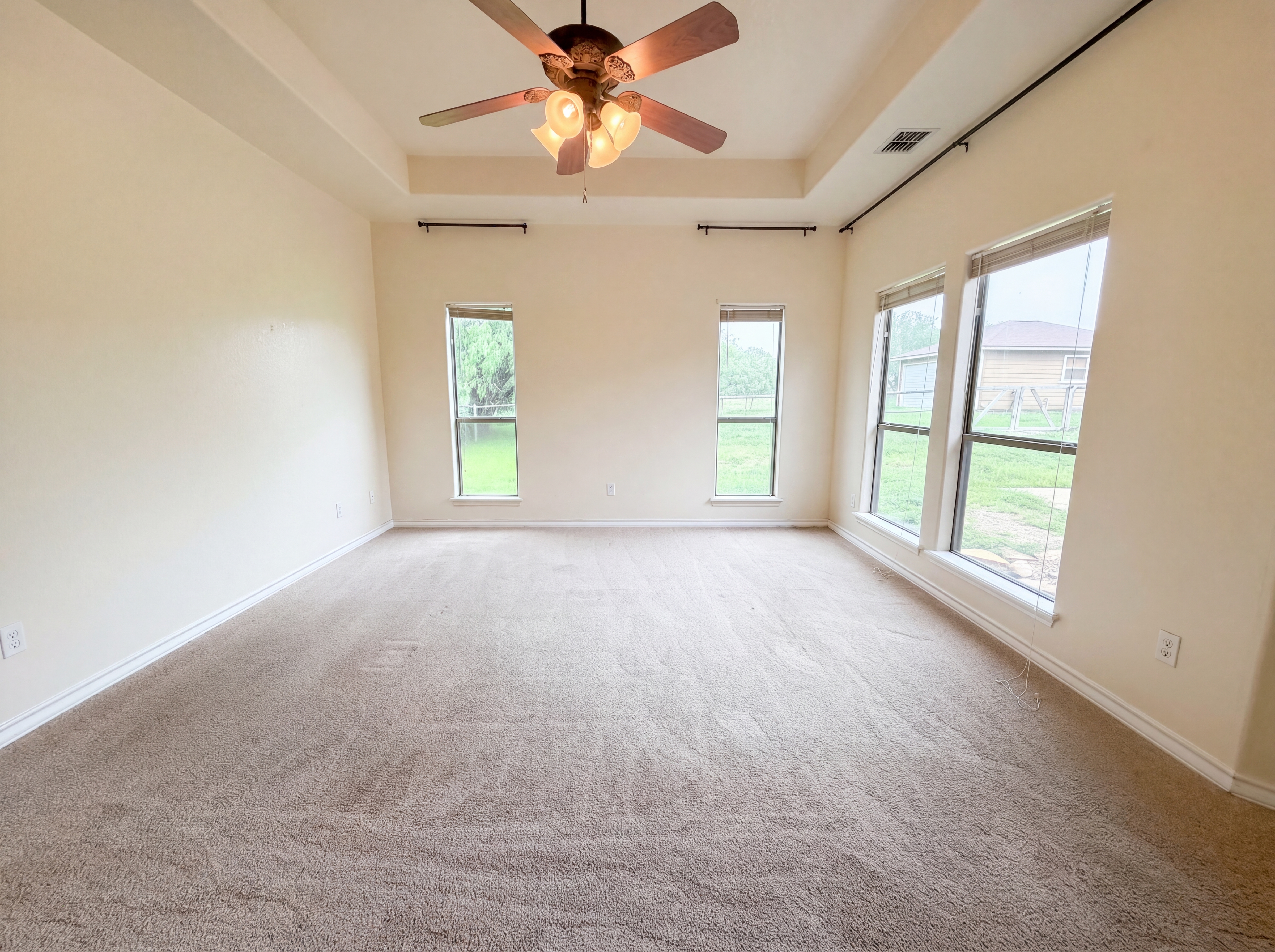Photo 7 of 23 of 212 House Ave, Sandia, TX