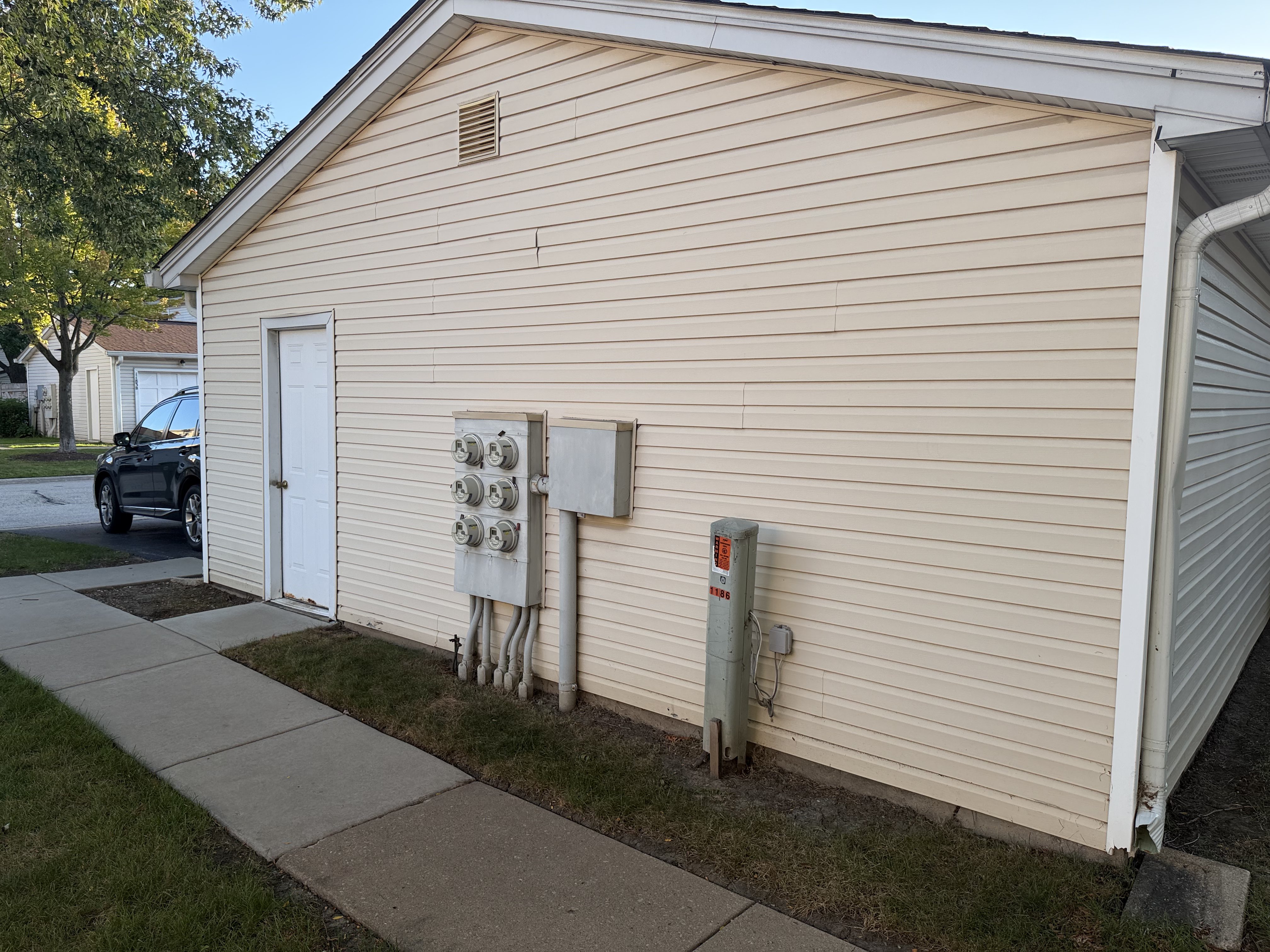 Photo 25 of 26 of 1186 E Azalea Ln, Palatine, IL