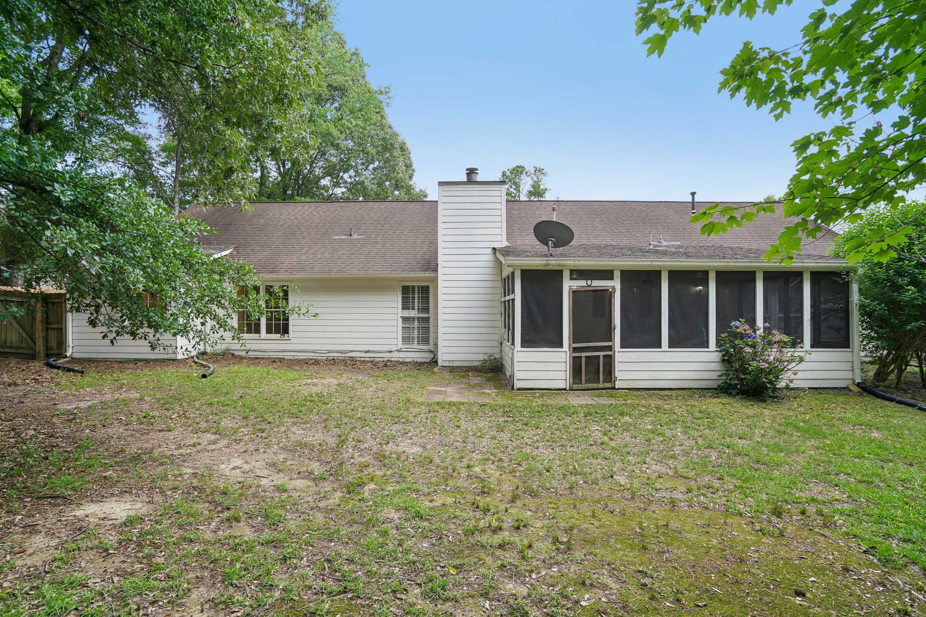 Photo 8 of 34 of 1254 Wynford Colony SW, Marietta, GA
