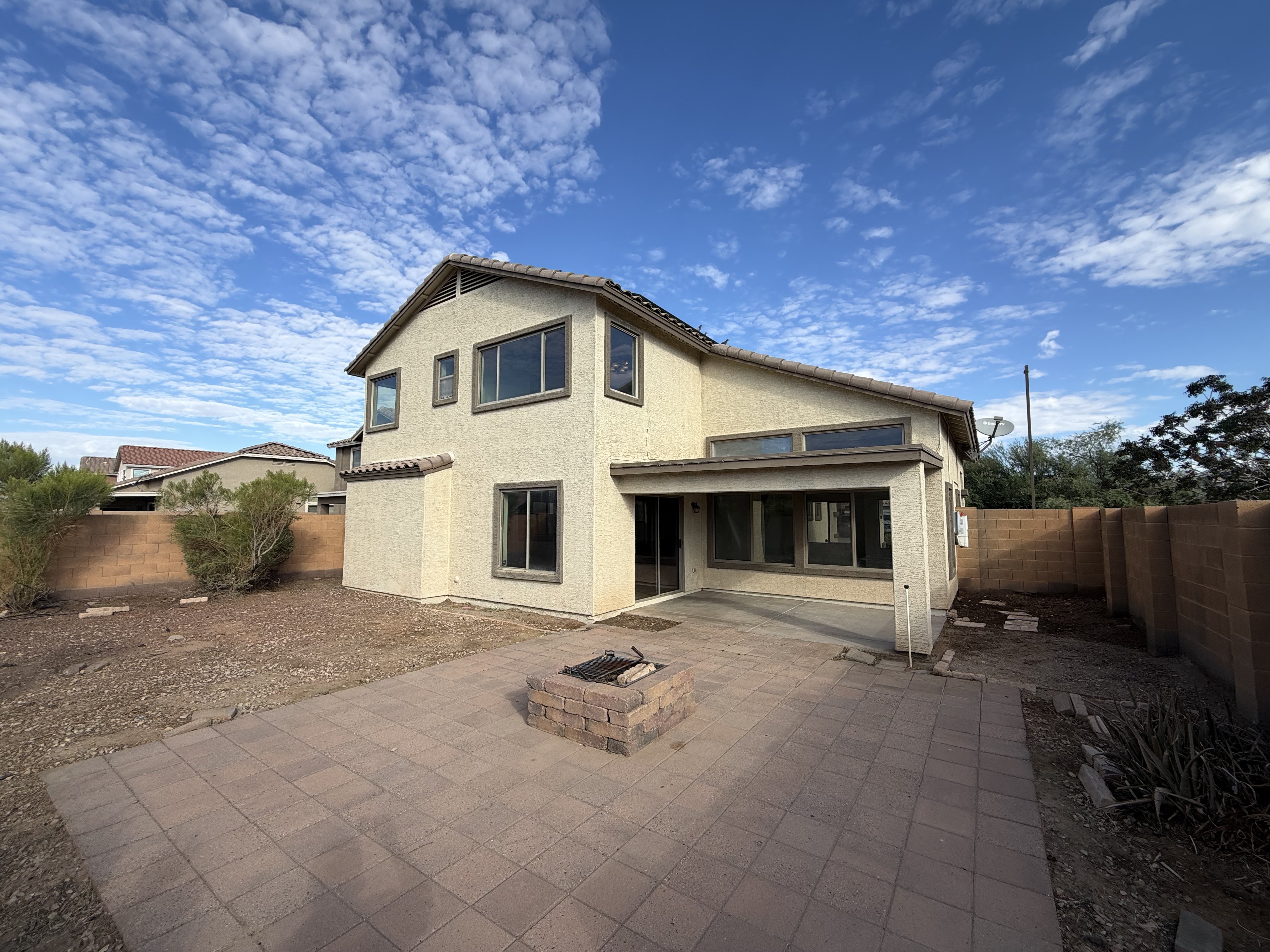 Photo 5 of 51 of 25583 W Pioneer St, Buckeye, AZ