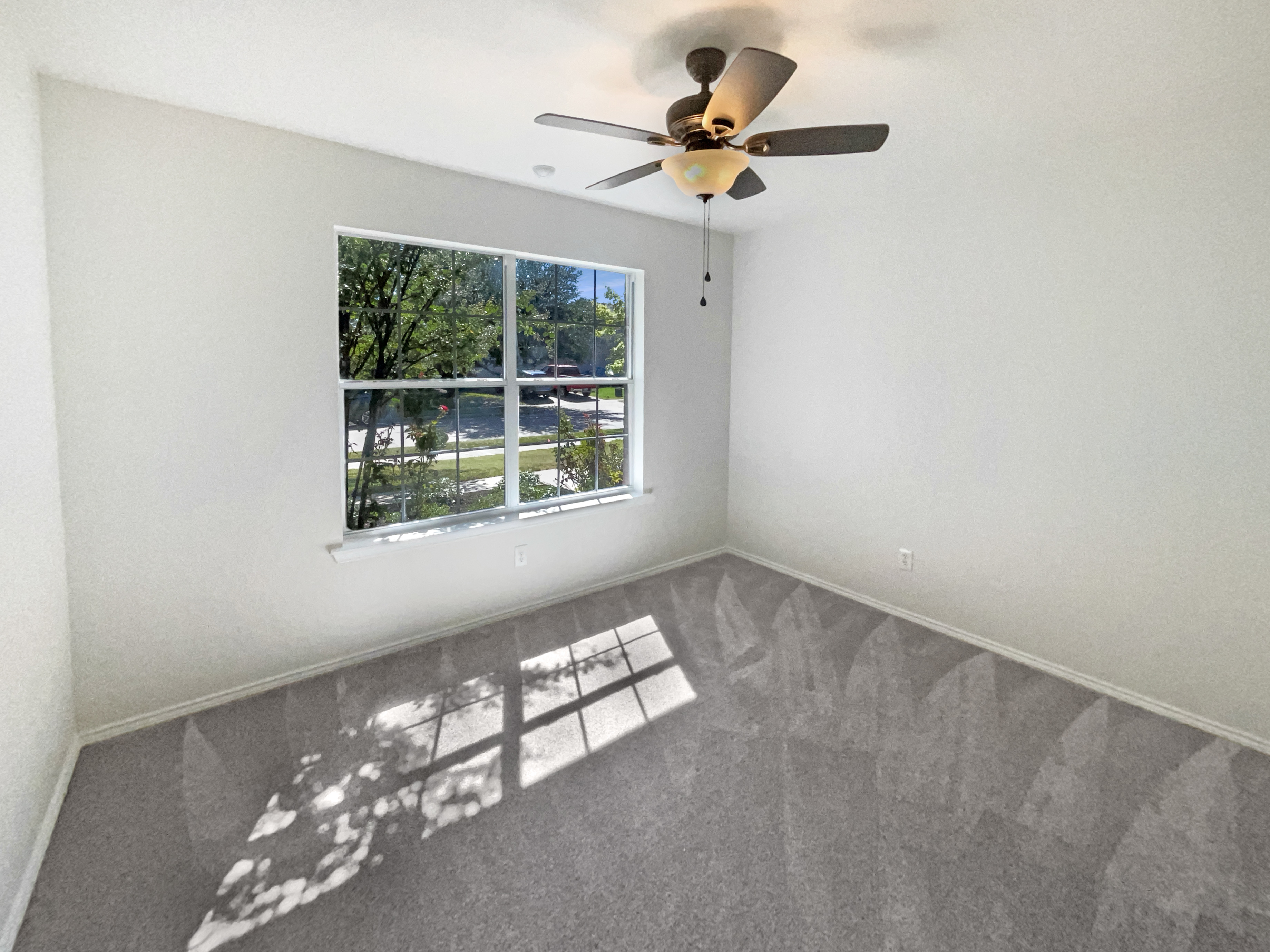 Photo 5 of 24 of 2019 Kingsbridge Dr, Heartland, TX