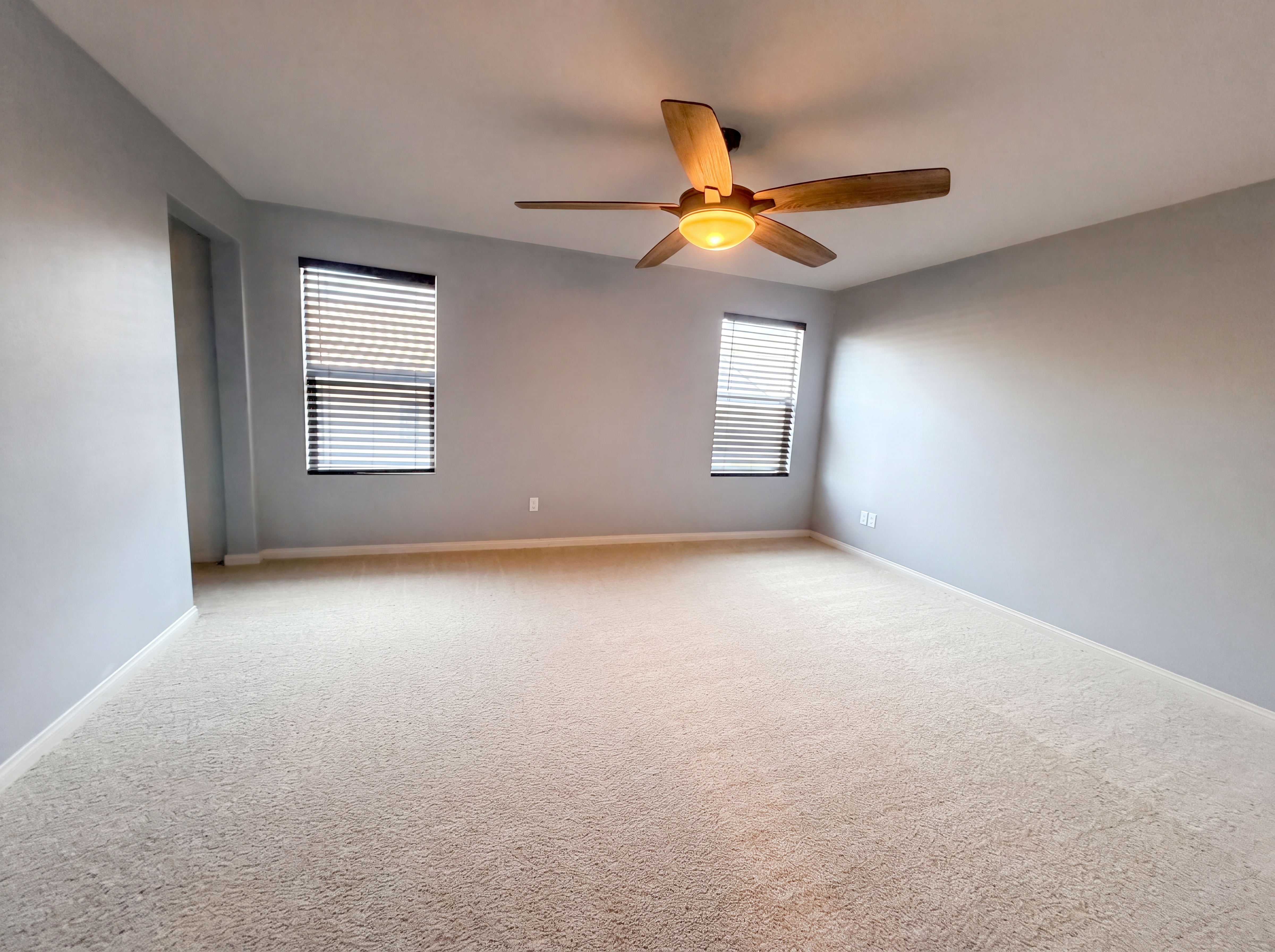 Photo 4 of 24 of 383 Eureka Dr, Santa Paula, CA