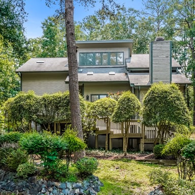 Property photo 1 of 737 Pinehurst Dr