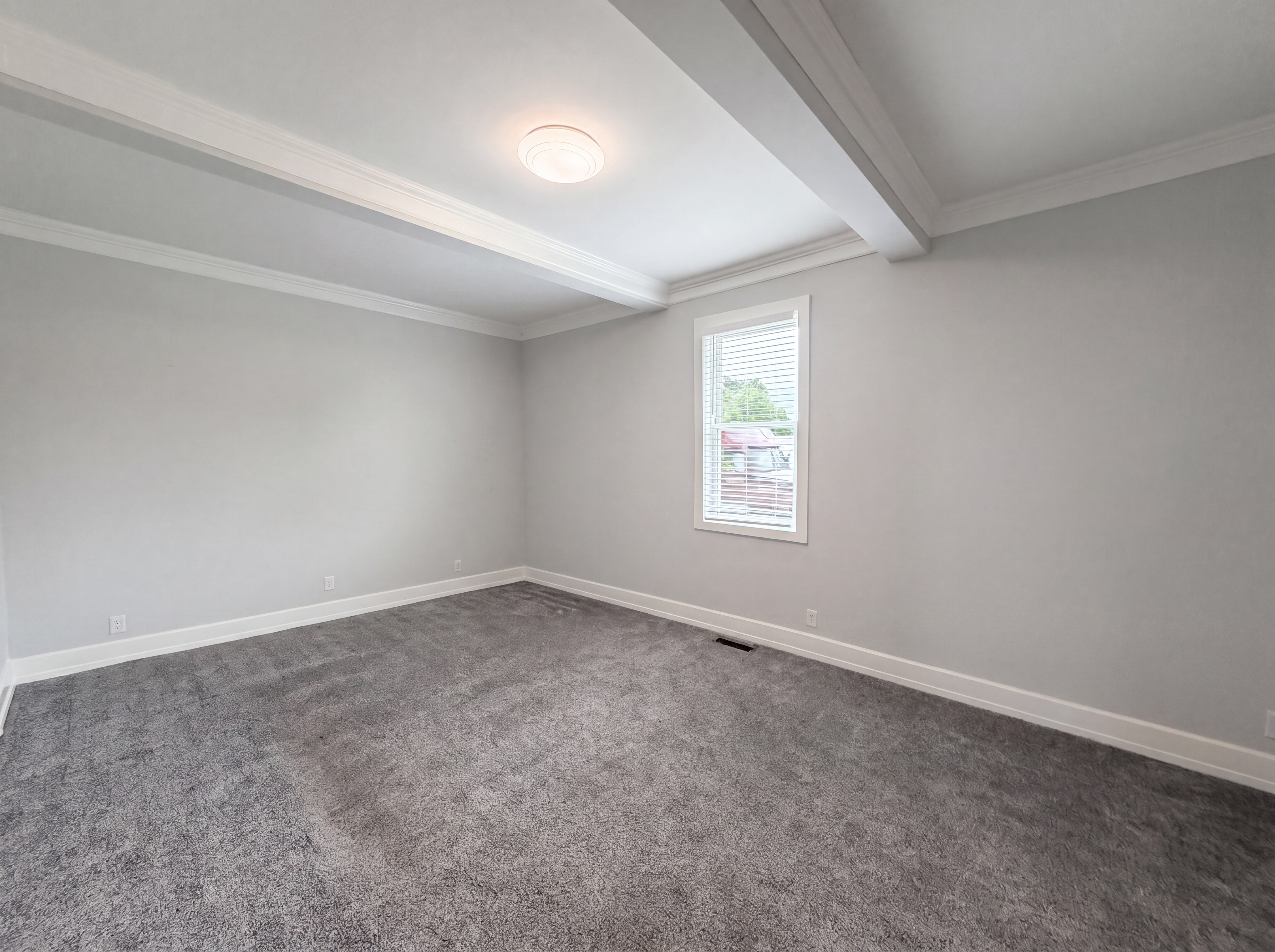 Photo 6 of 25 of 1510 E Raymond St, Indianapolis, IN