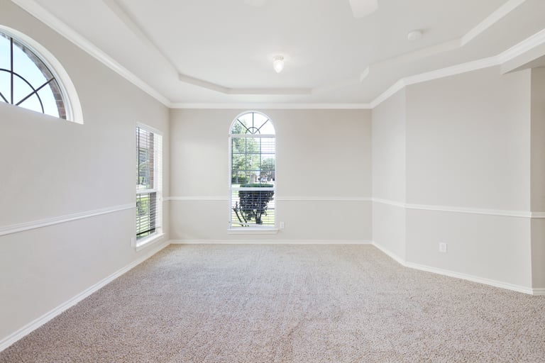 Photo 12 of 30 - 1504 Mountain Laurel Ln, Desoto, TX 75115