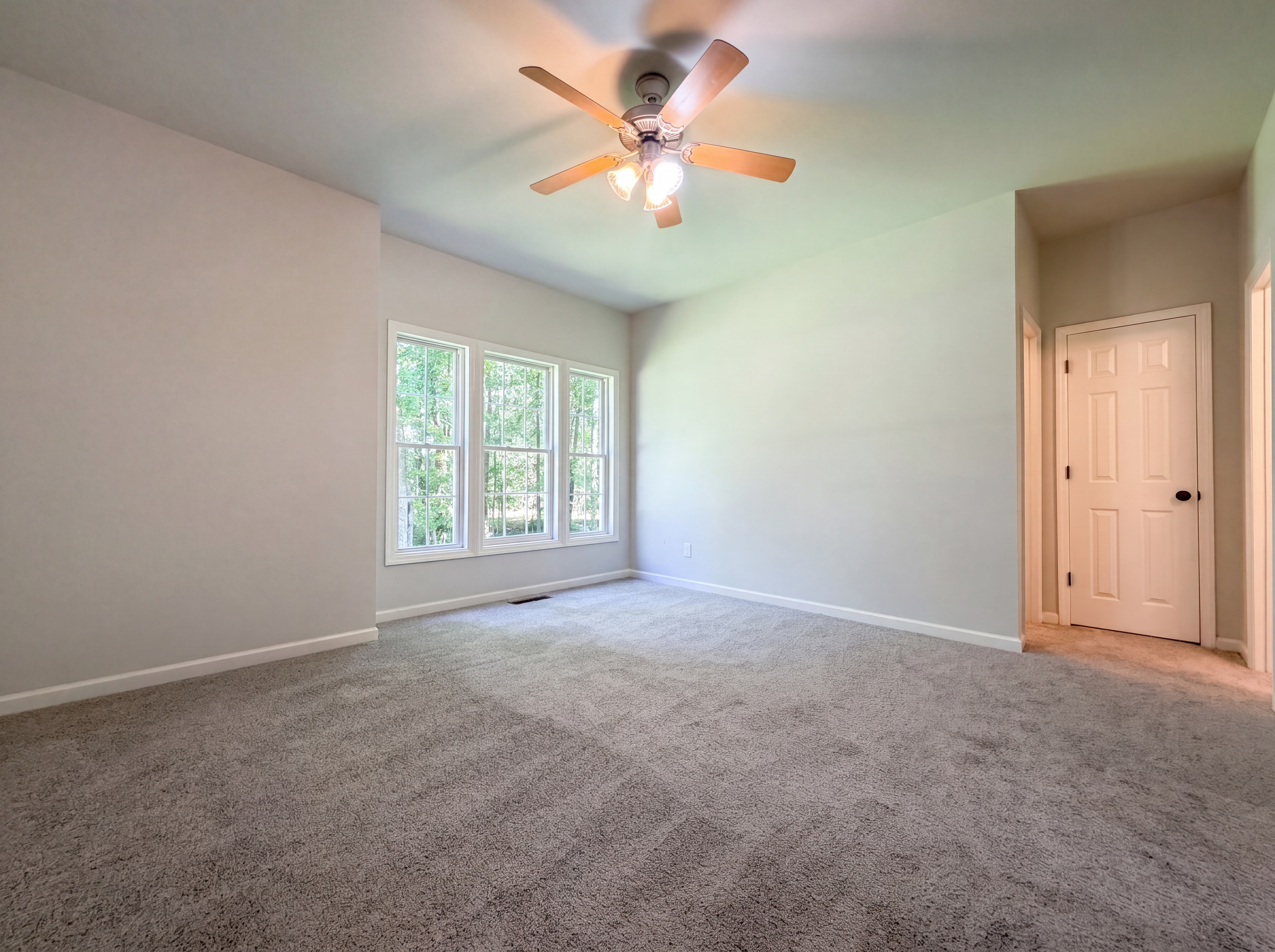 Photo 4 of 28 of 109 Rockrose Ave, Clayton, NC