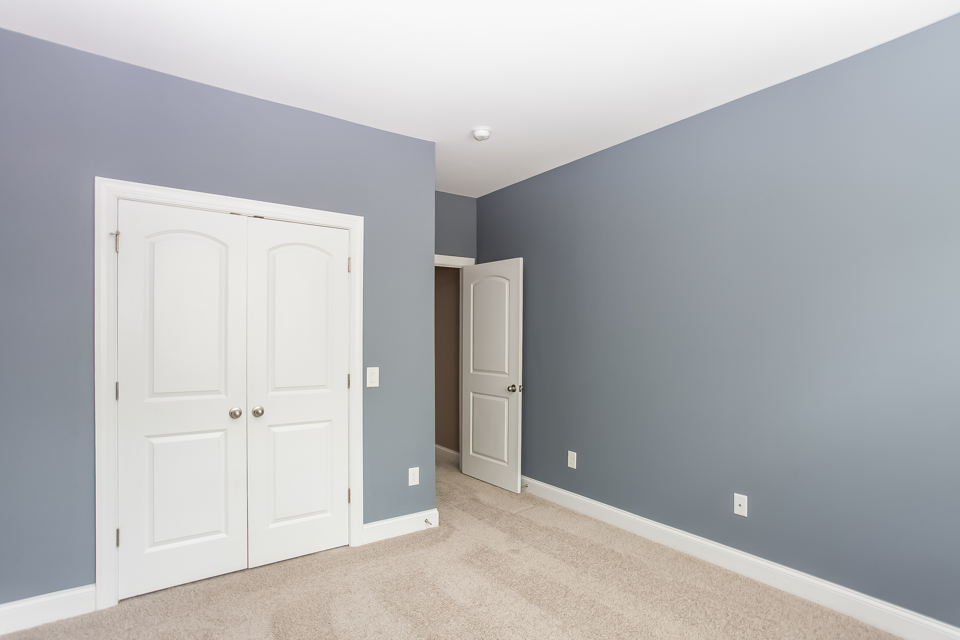 Photo 23 of 37 of 205 N Centurion Ln, Mount Holly, NC