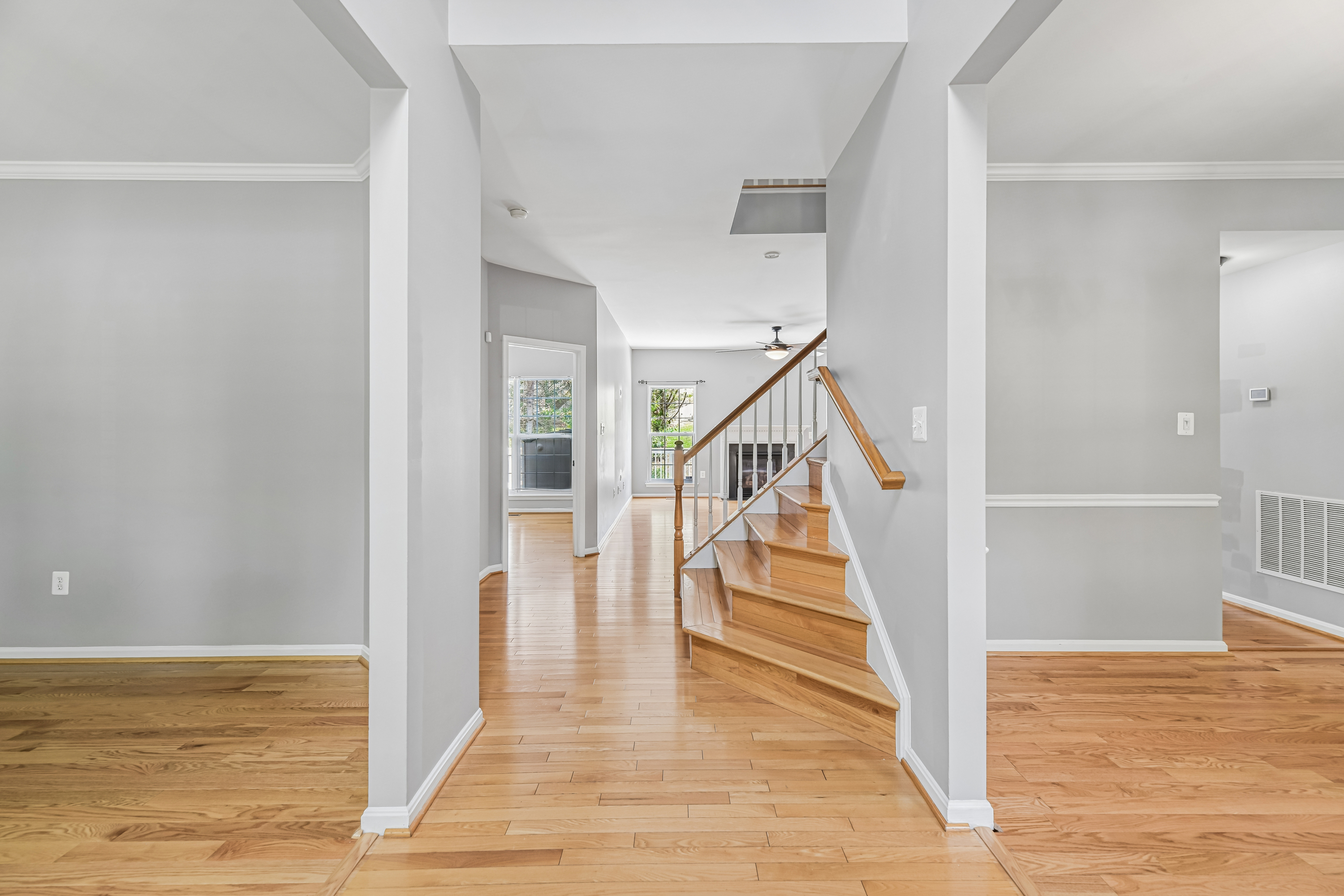 Photo 23 of 84 of 6046 Persinger House Ct, Manassas, VA