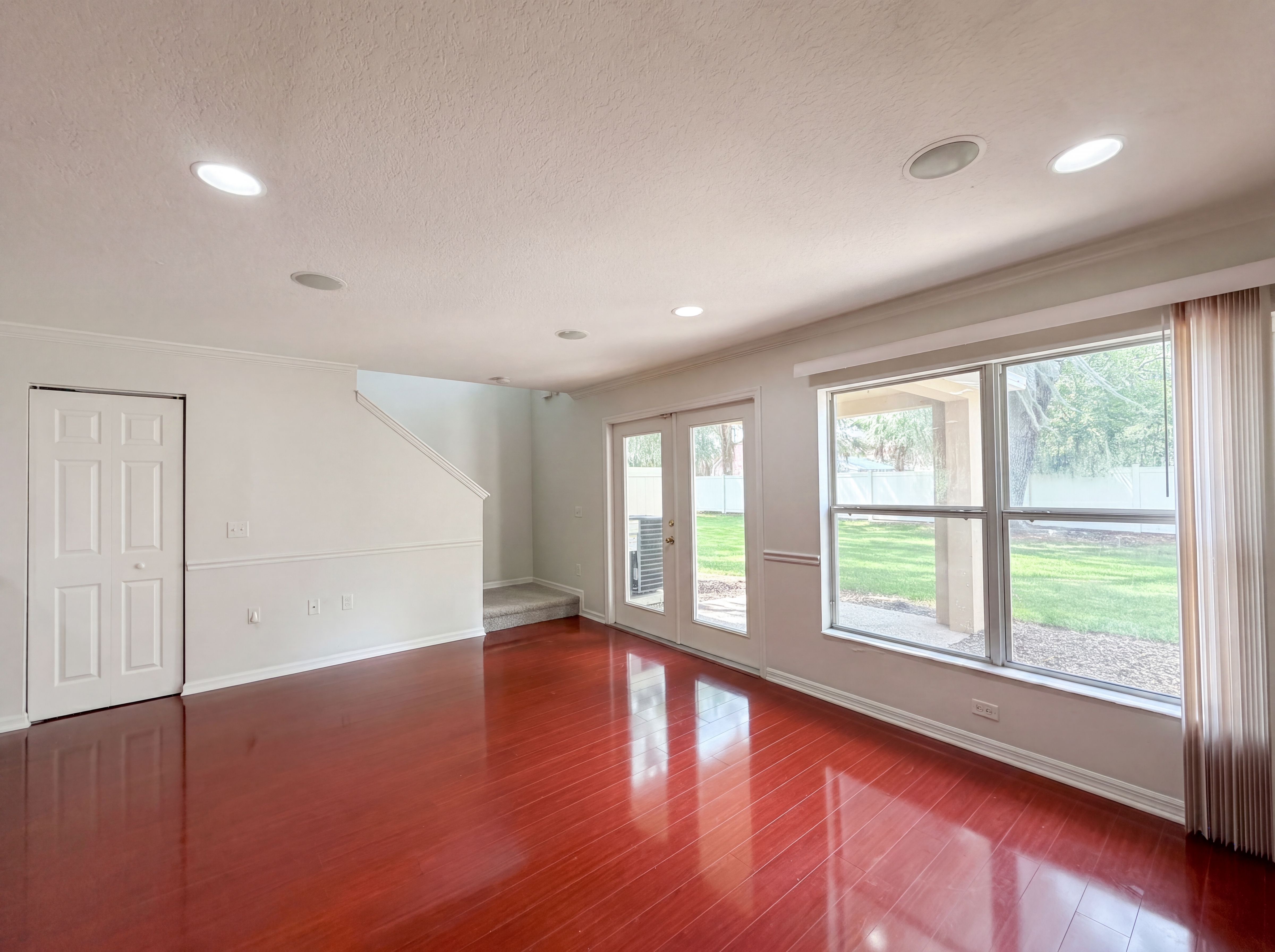 Photo 7 of 26 of 2972 Royal Tuscan Ln, Valrico, FL