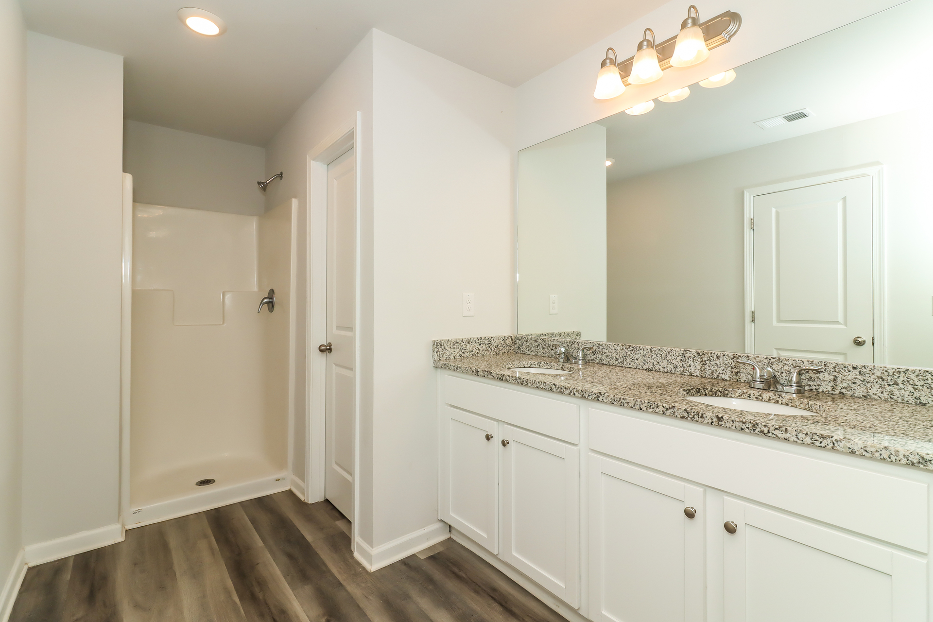 Photo 13 of 22 of 309 Muskogee Dr, Dallas, GA