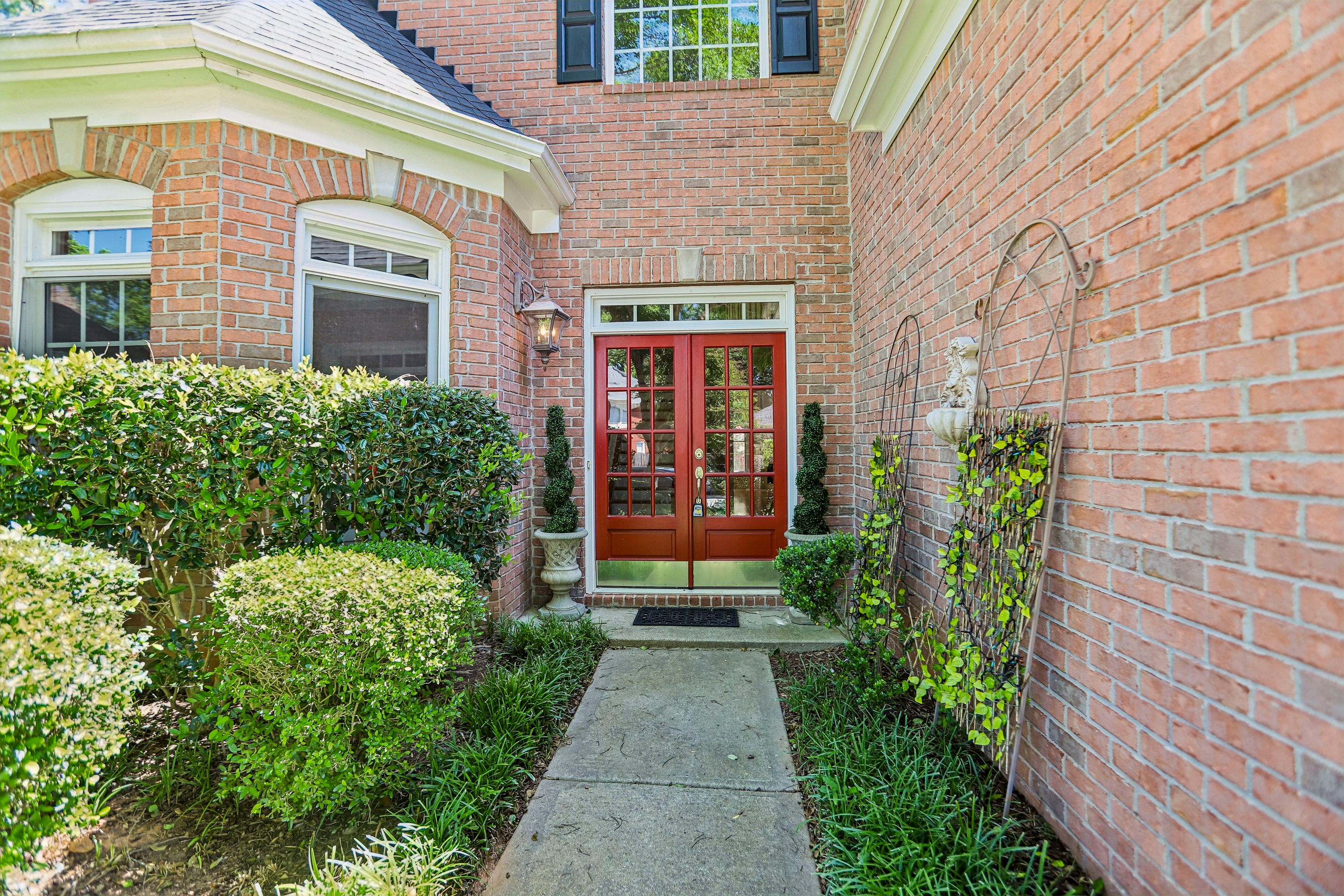 Photo 7 of 38 of 3054 Montclair Cir SE, Smyrna, GA