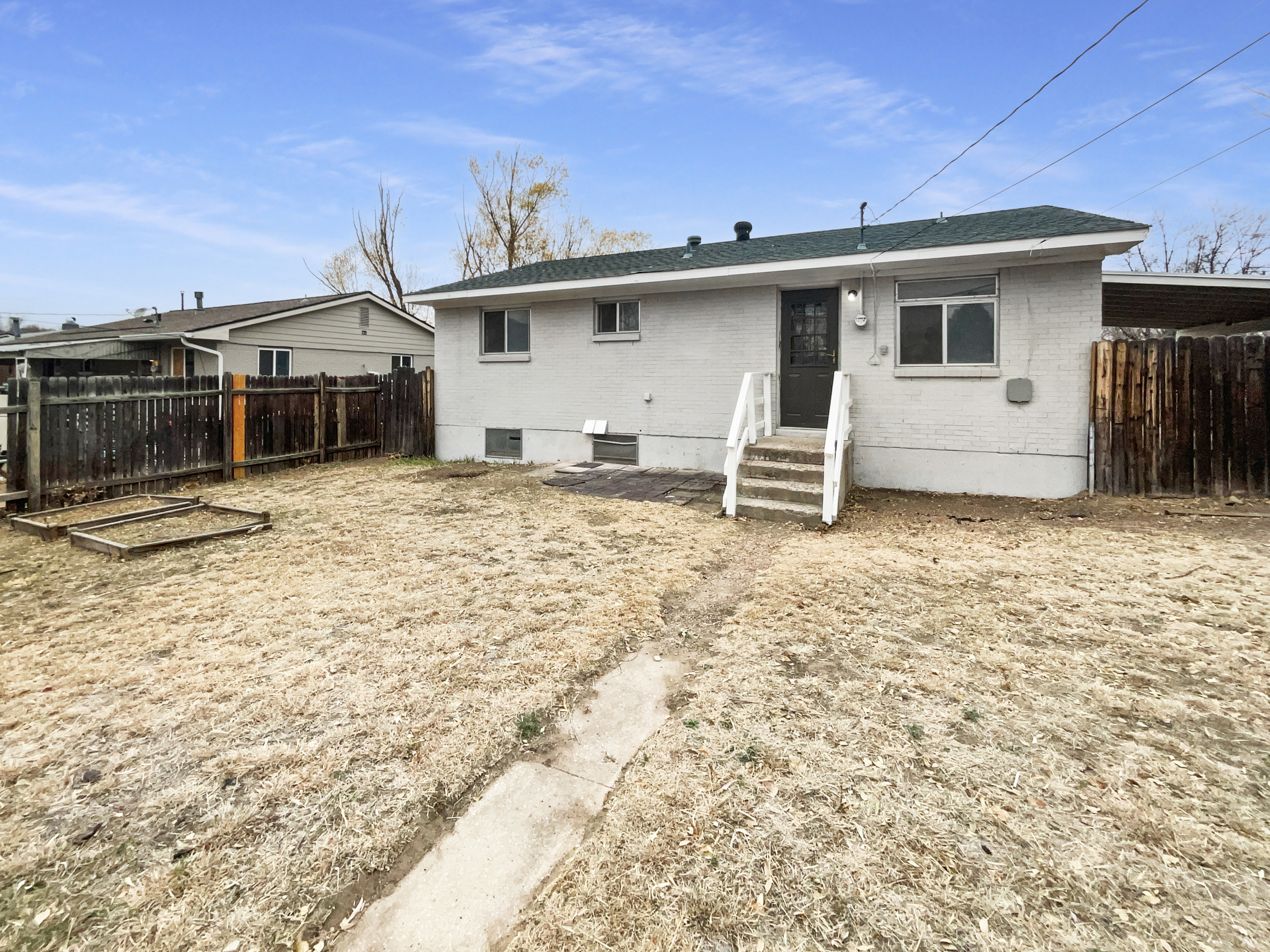 Photo 5 of 24 of 2127 Saranac Dr, Colorado Springs, CO