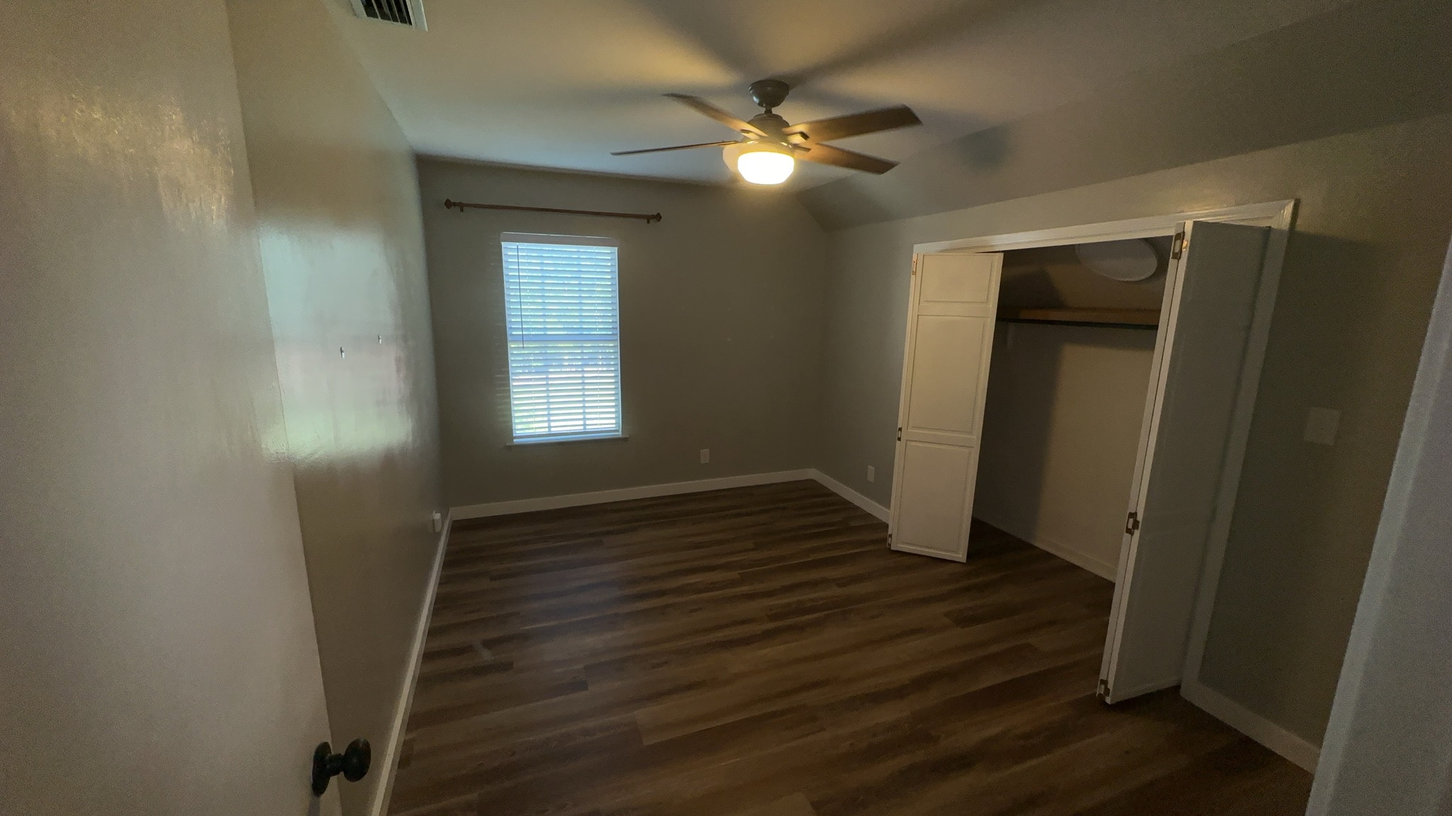 Photo 15 of 27 of 1693 Wofford Pl, Eight Mile, AL