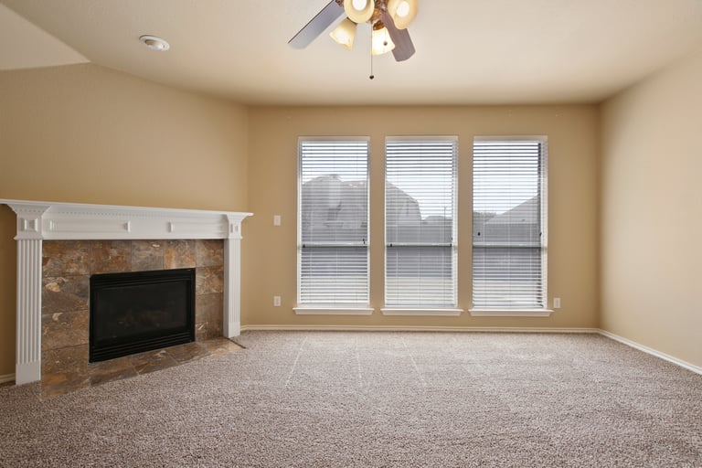 Photo 10 of 29 - 2308 Calmont Dr, Arlington, TX 76001
