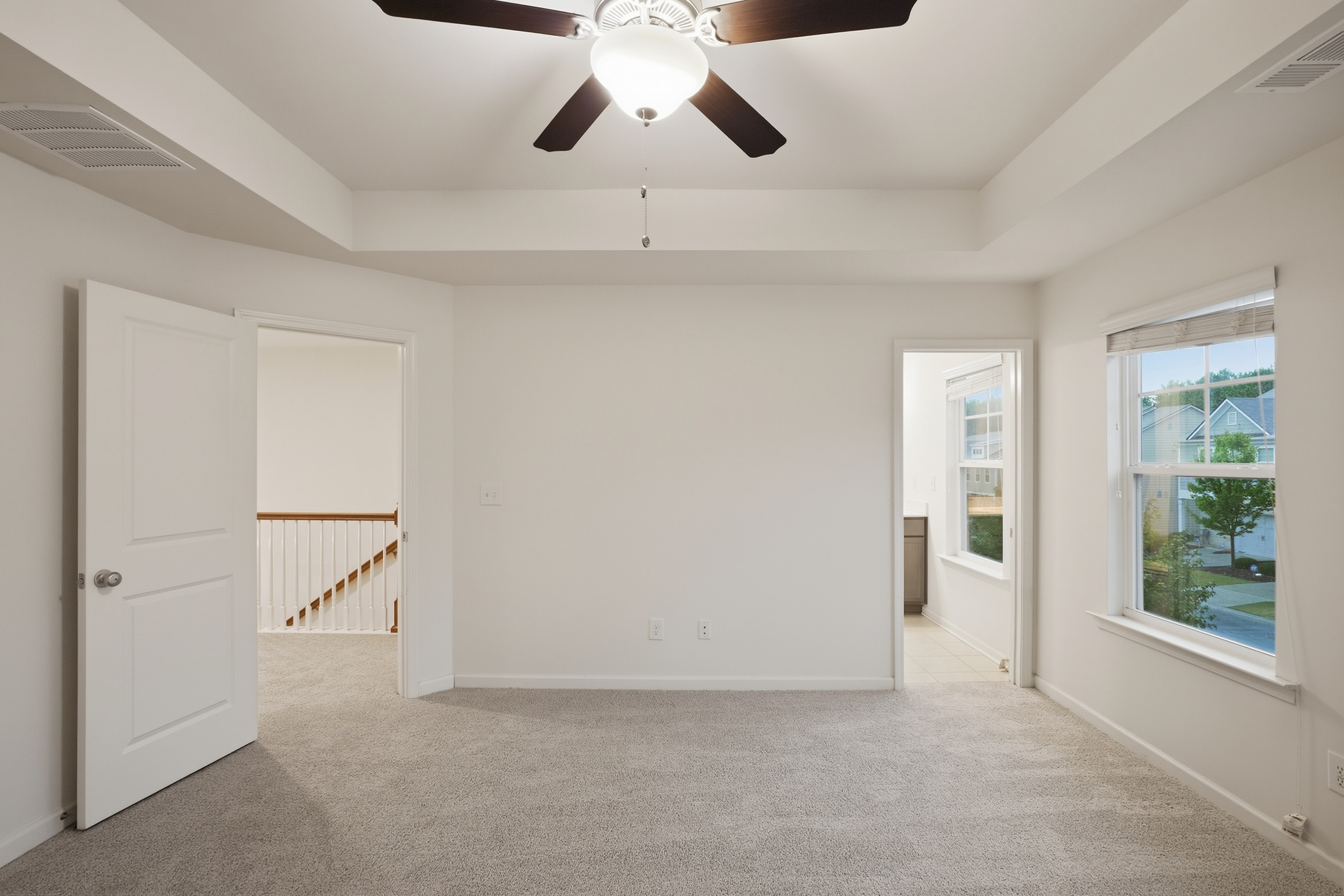 Photo 4 of 29 of 5267 Mill Way, Stone Mountain, GA
