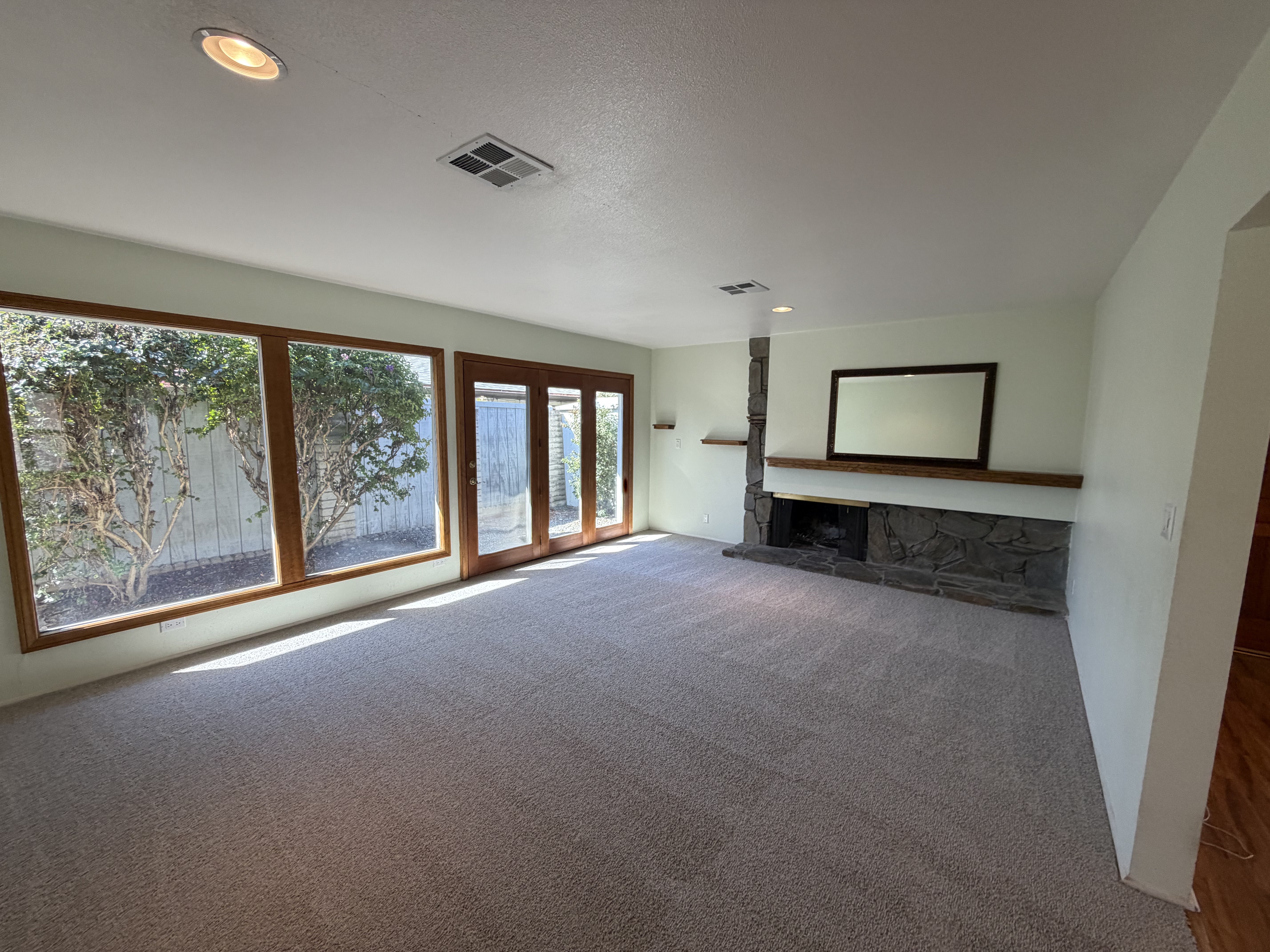 Photo 8 of 23 of 41219 Tava Ln, Hemet, CA