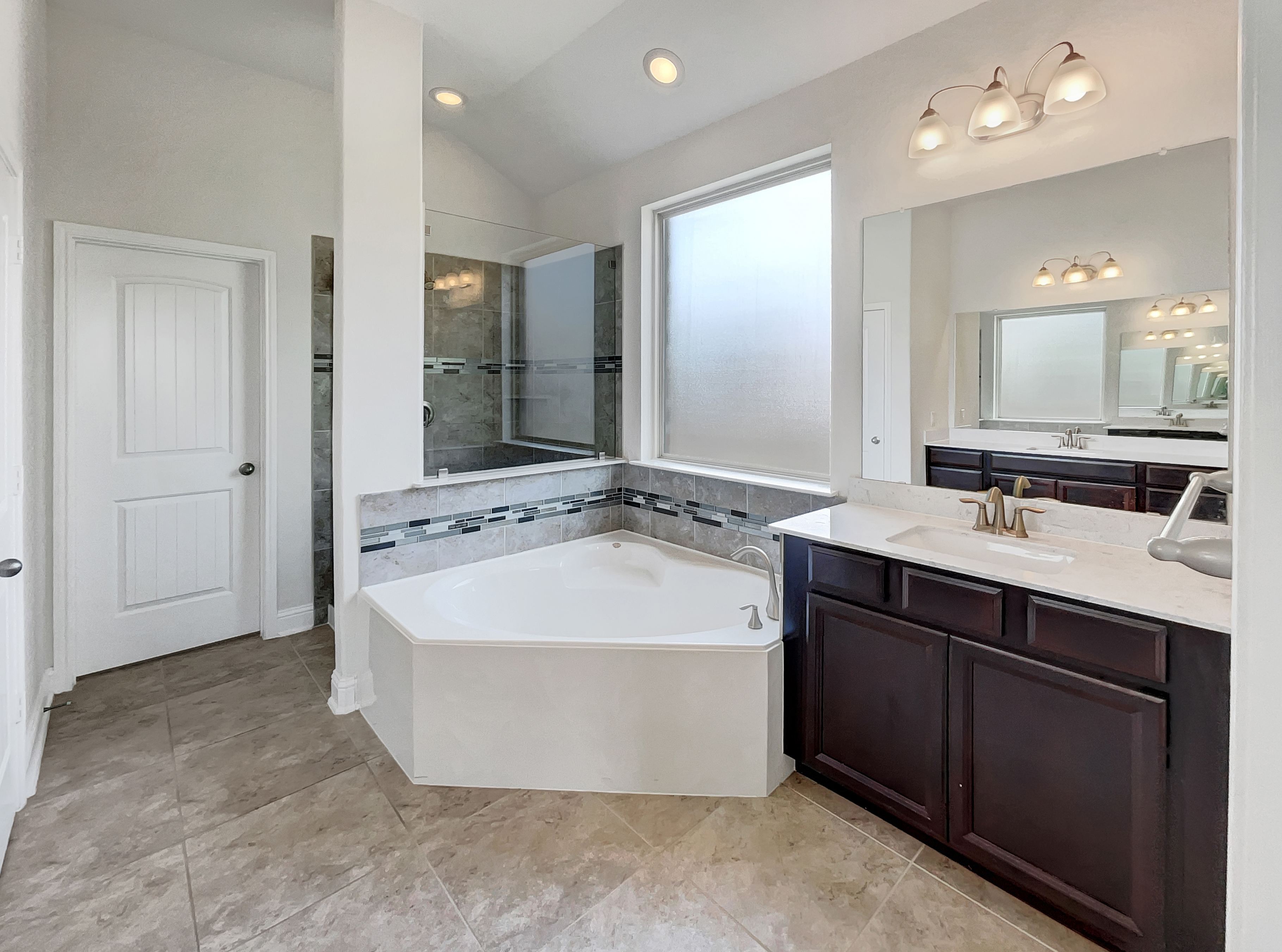 Photo 7 of 33 of 3627 Bartlett Way Dr, Pearland, TX