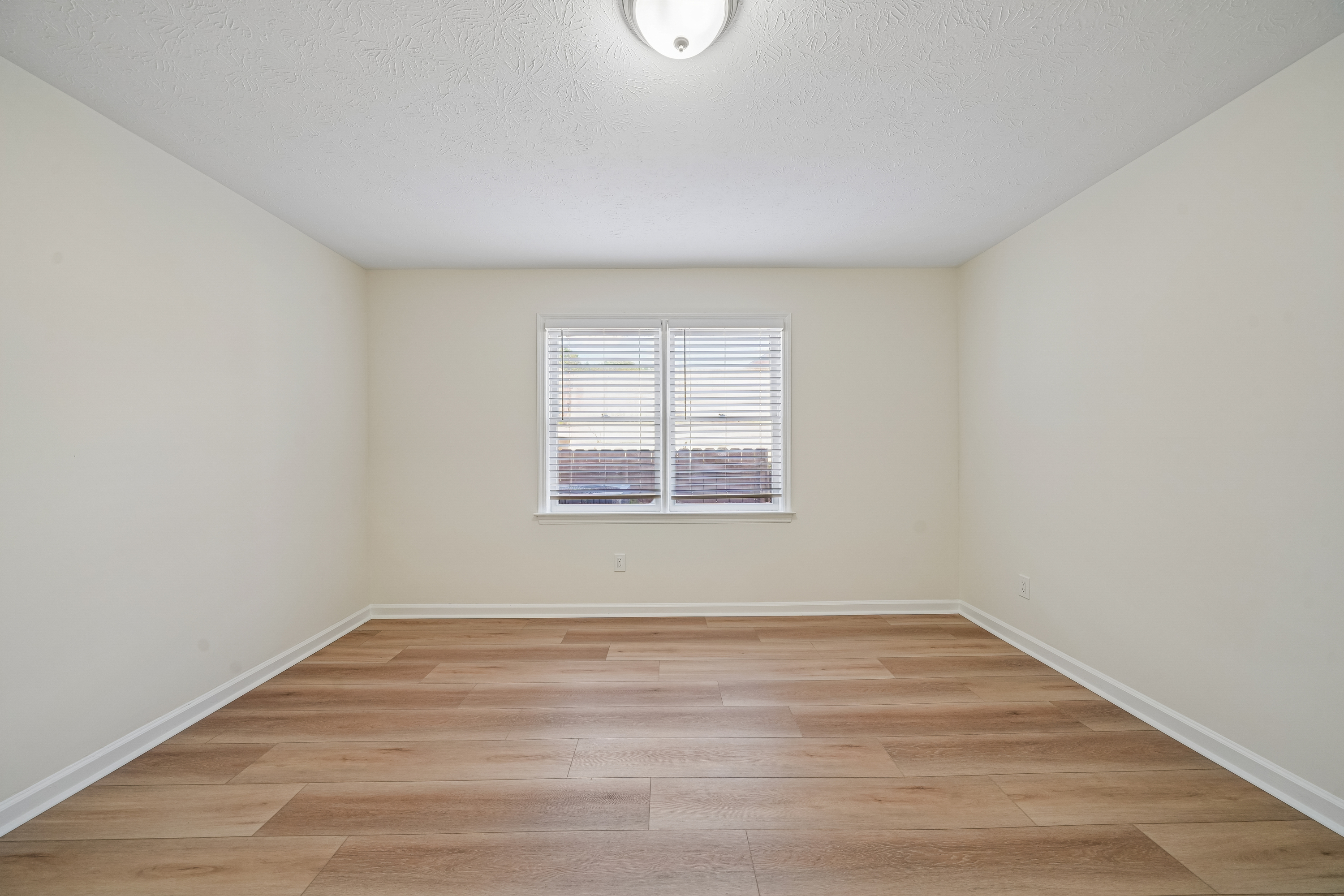 Photo 18 of 20 of 4212 Stillwater Dr, Duluth, GA
