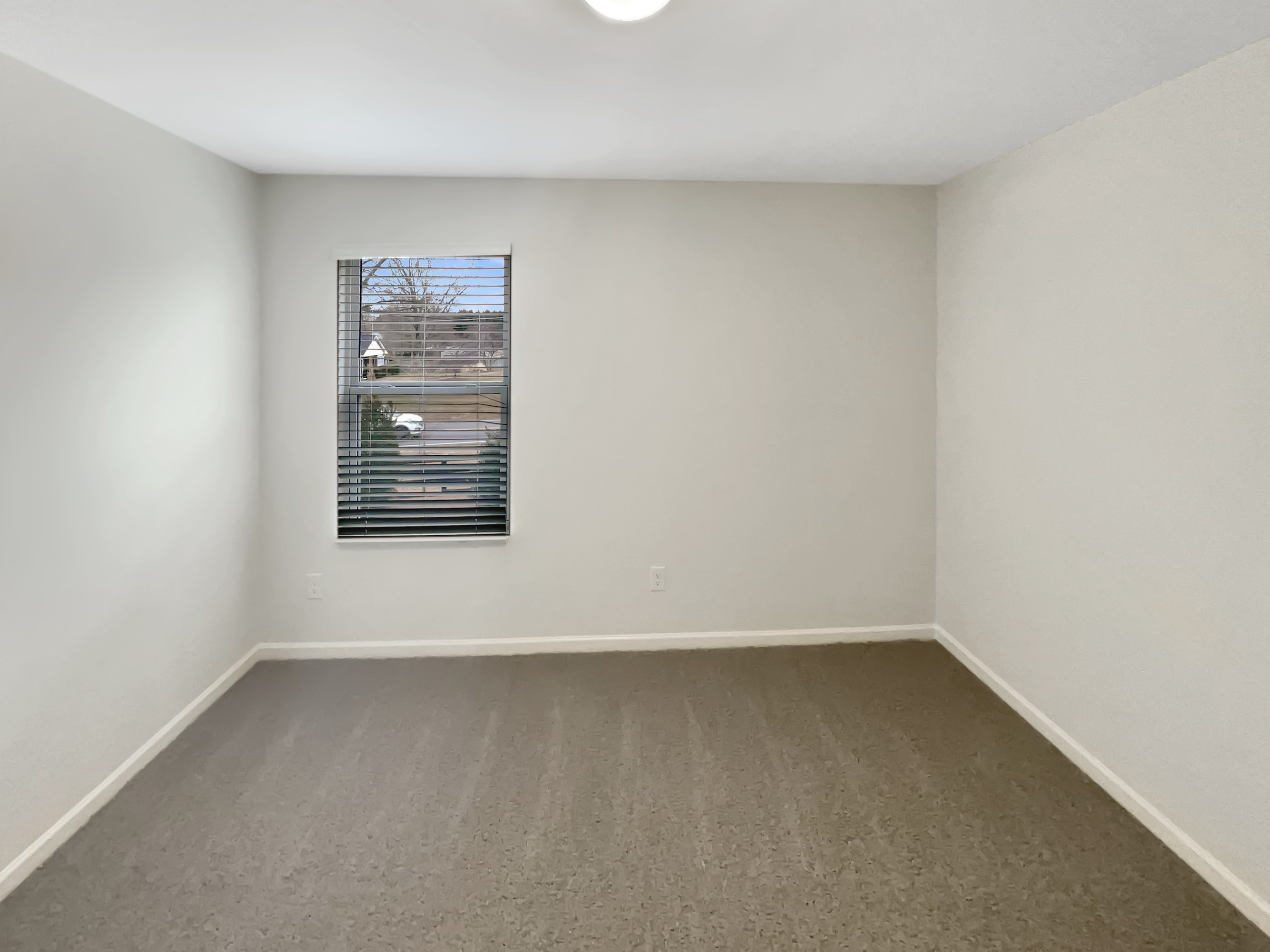 Photo 14 of 24 of 4023 Aster Point Ct, Pfafftown, NC