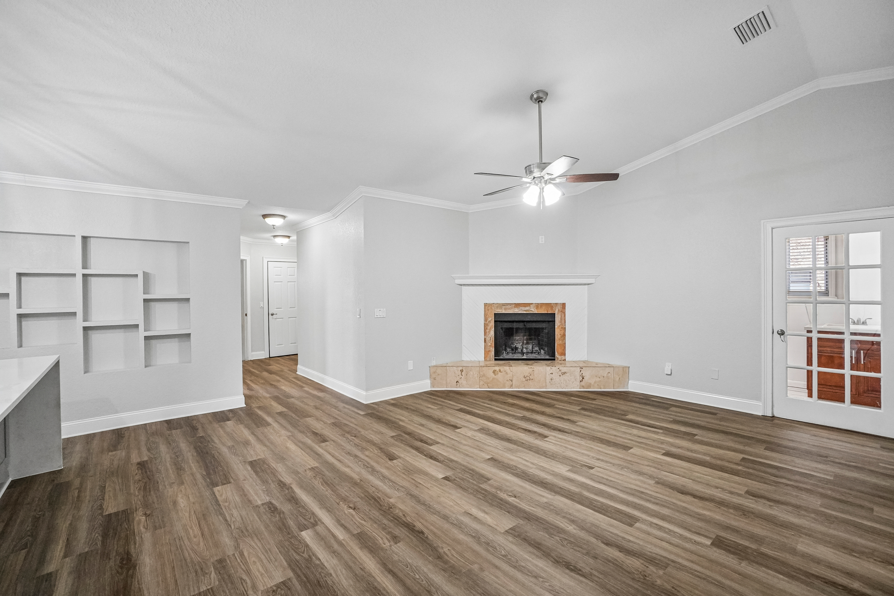 Photo 23 of 63 of 5609 Executive Dr, New Port Richey, FL