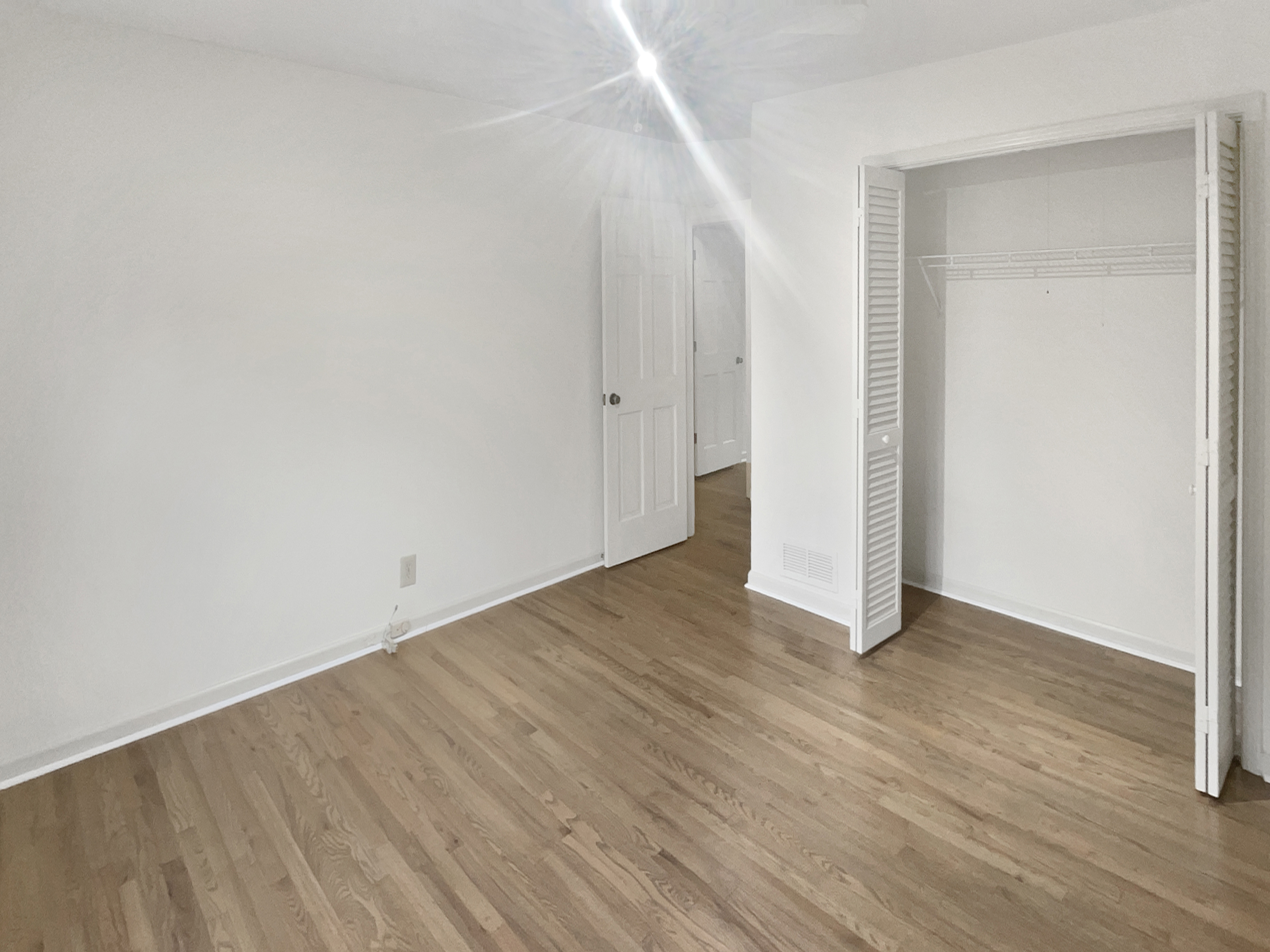 Photo 11 of 26 of 3969 Briaridge Cir, Atlanta, GA