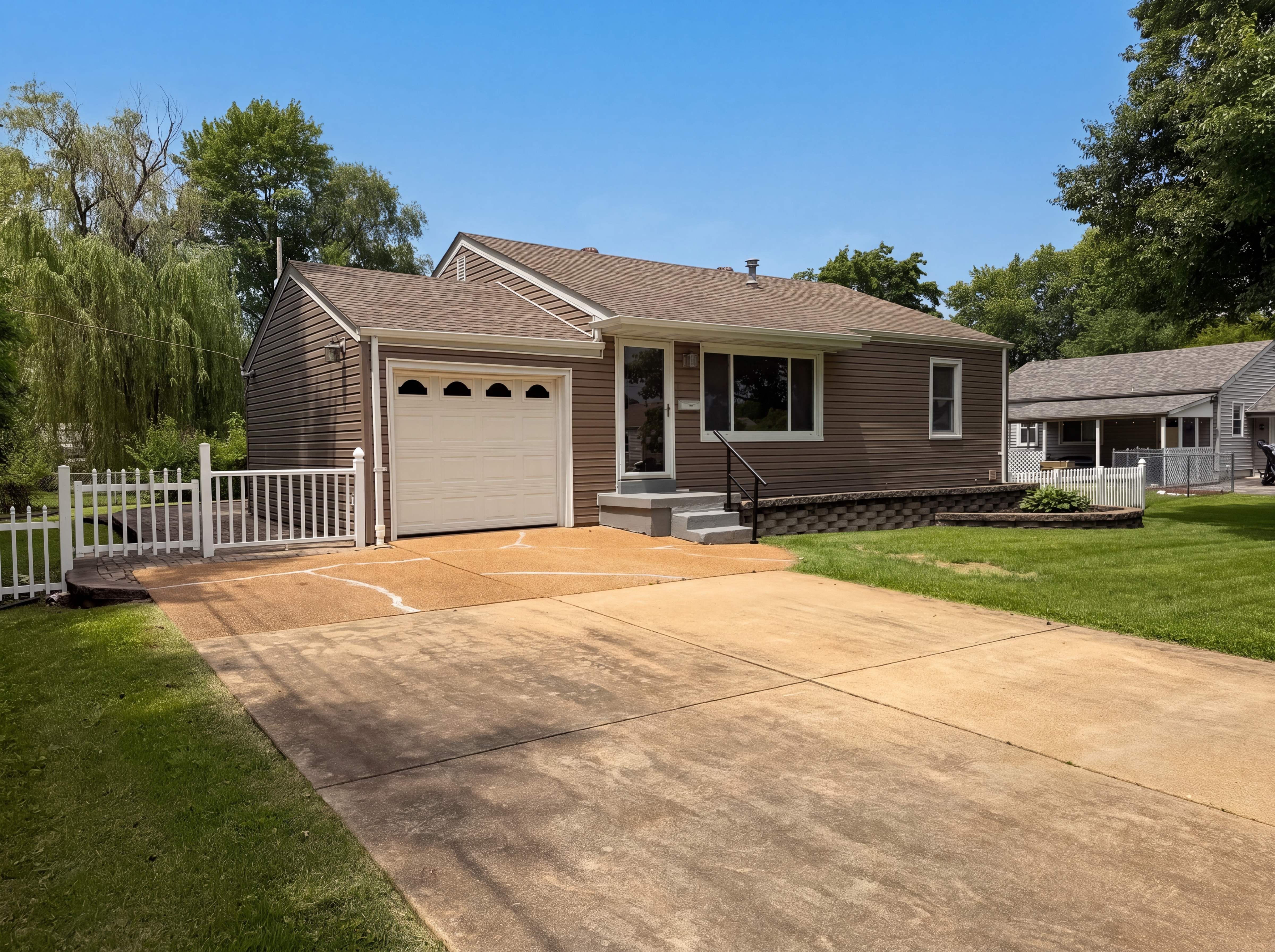 Photo 15 of 18 of 1 Winstead Pl, Florissant, MO