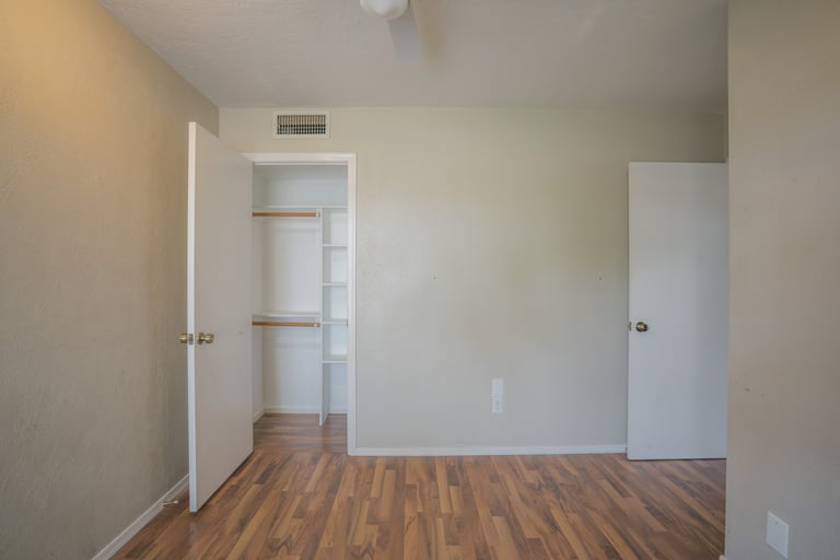 Photo 18 of 26 - 3201 W Ross Ave, Phoenix, AZ 85027