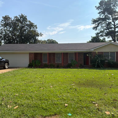 Property photo 1 of 1210 Arbor Ave SW