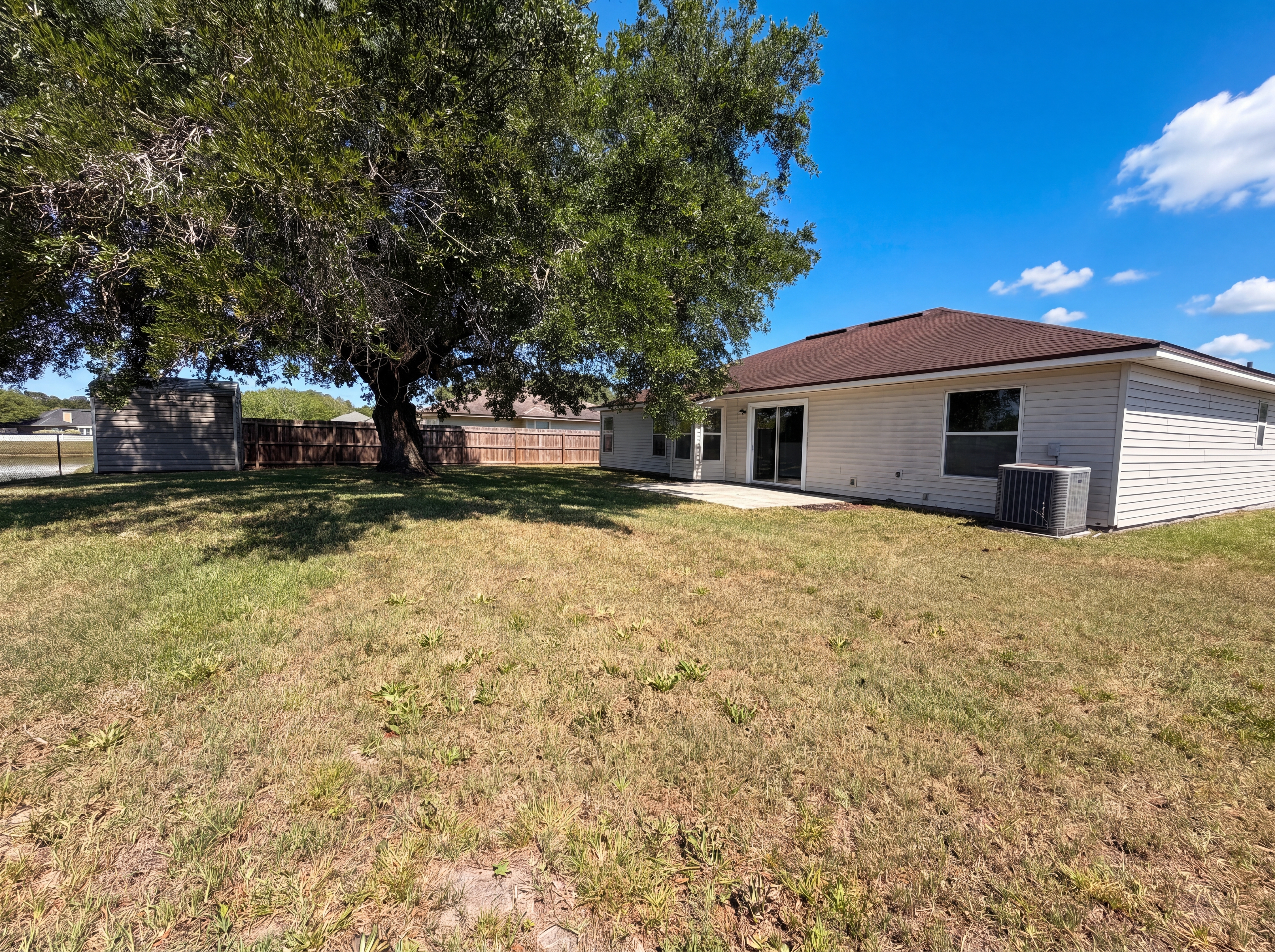 Photo 5 of 21 of 11424 Rolling River Blvd, Jacksonville, FL