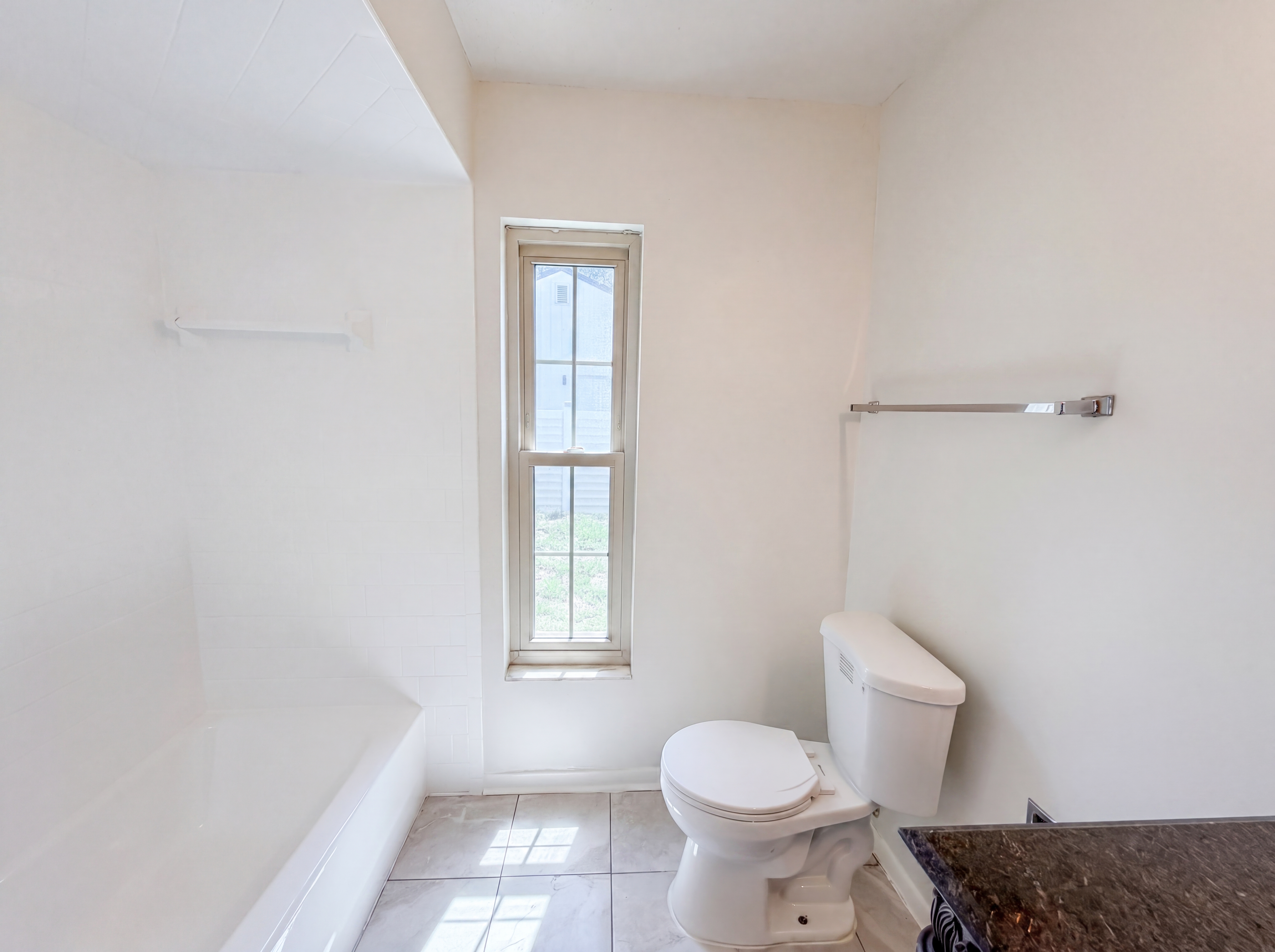 Photo 16 of 29 of 2534 Victarra Cir, Lutz, FL