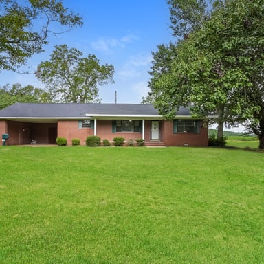 Property photo 1 of 763 Oak Ave