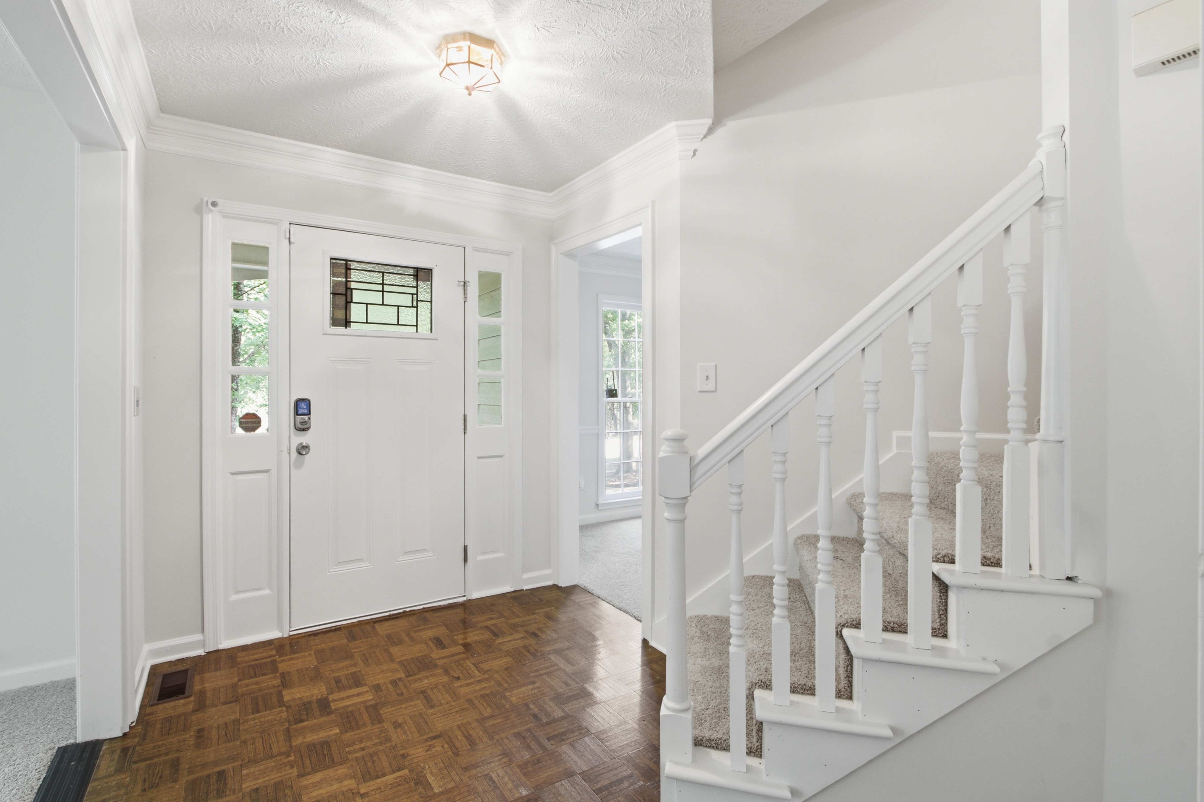 Photo 9 of 40 of 220 Braemar Rd, Fayetteville, GA